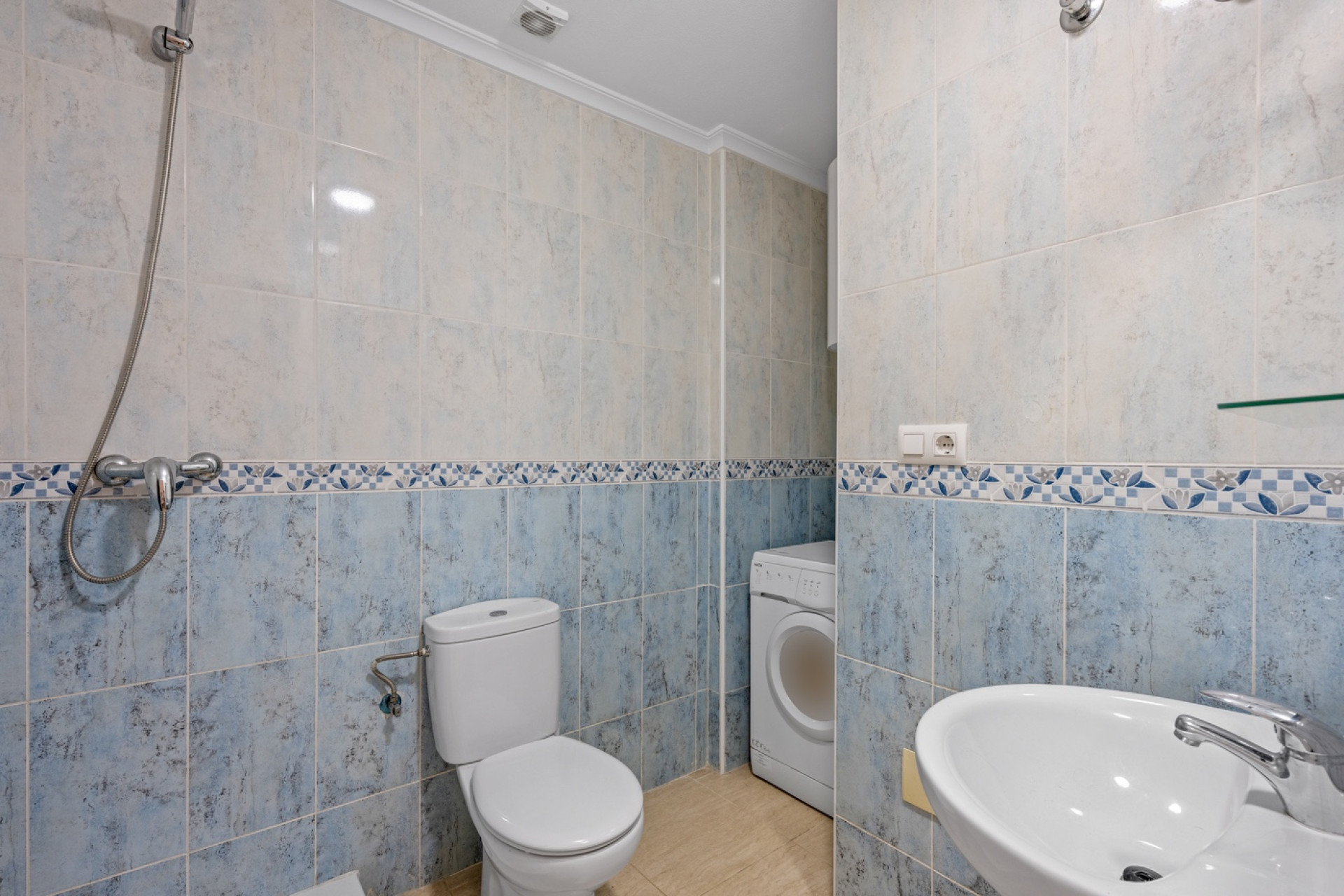 Reventa - 1. Apartamento / piso - Daya Nueva - Costa Blanca Sur