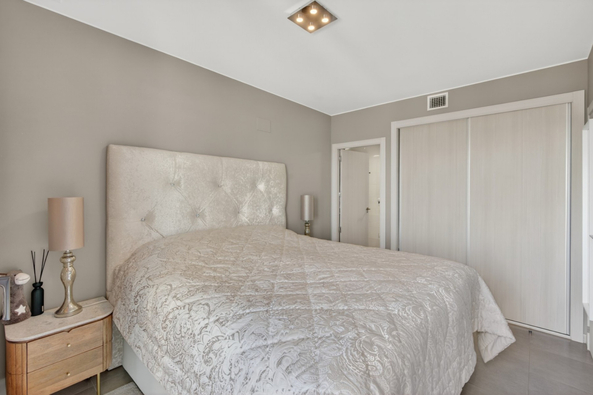 Reventa - 1. Apartamento / piso - Dehesa de Campoamor - Costa Blanca Sur