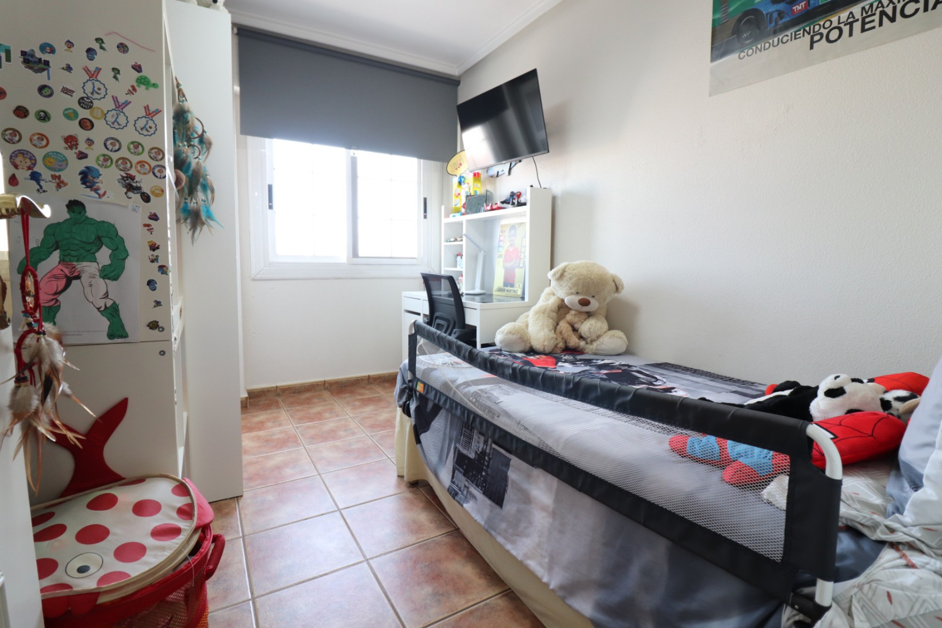 Reventa - 1. Apartamento / piso - Dolores - Dolores - Town