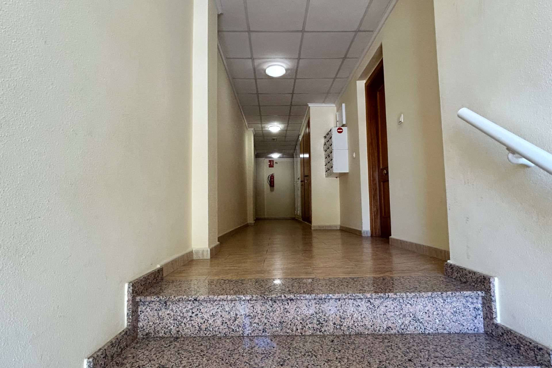 Reventa - 1. Apartamento / piso - Jacarilla - Costa Blanca Sur