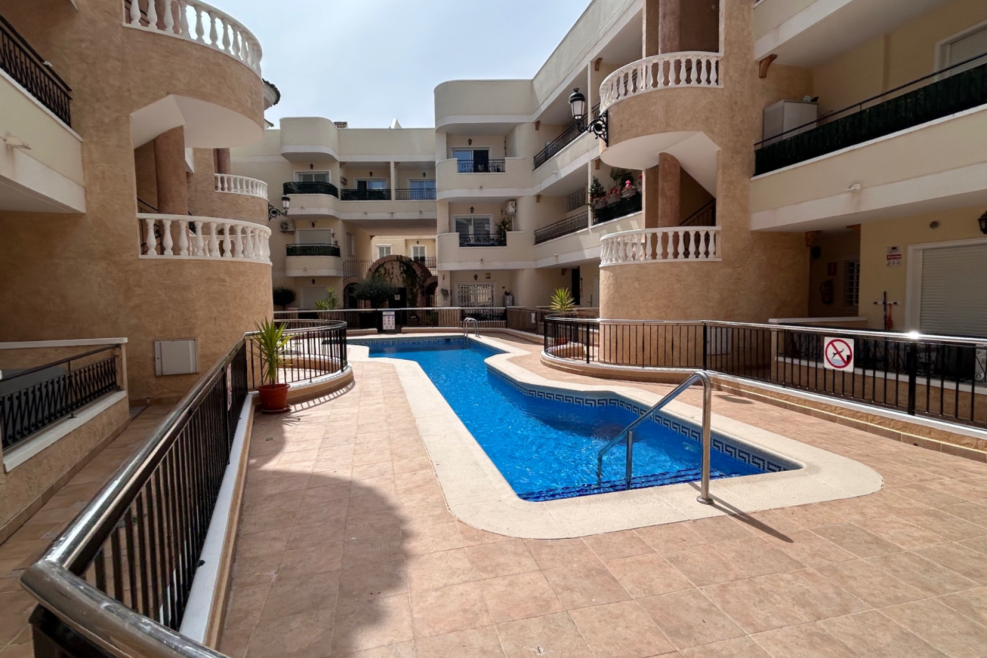 Reventa - 1. Apartamento / piso - Jacarilla - Costa Blanca Sur