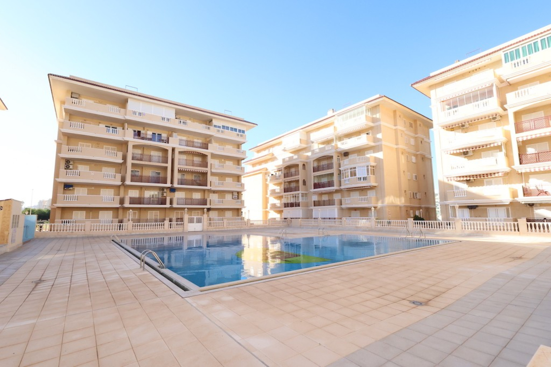 Reventa - 1. Apartamento / piso - La Mata - Costa Blanca Sur