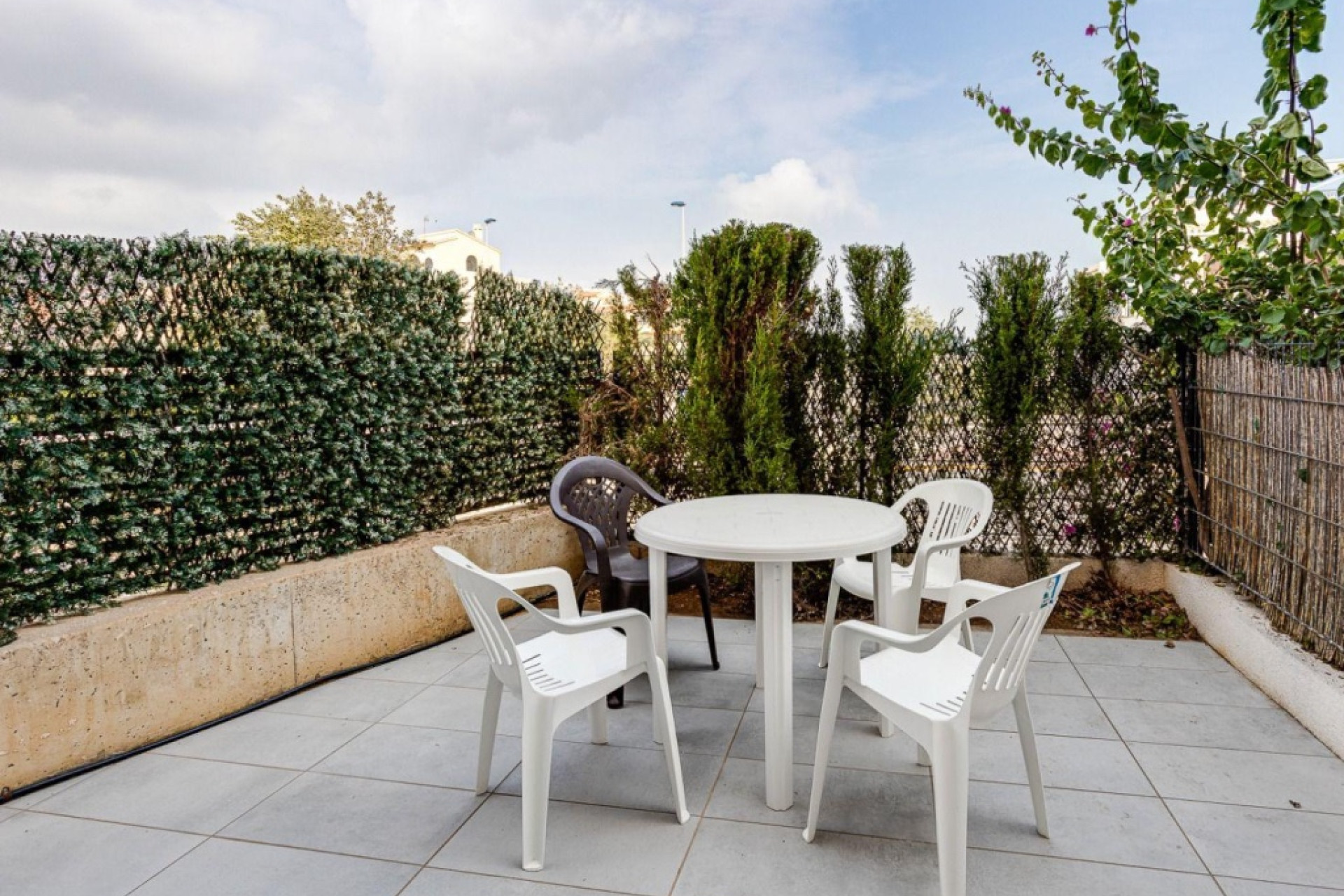 Reventa - 1. Apartamento / piso - La Mata - Costa Blanca Sur