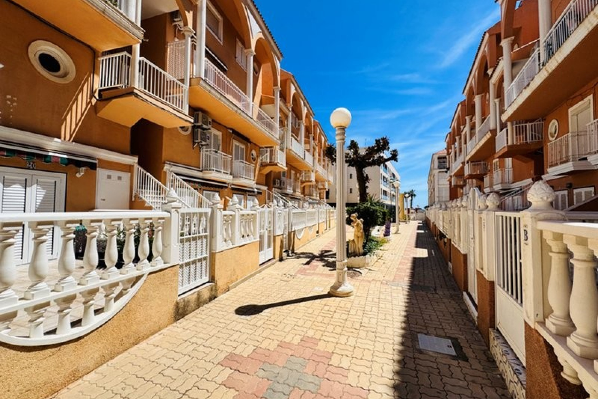 Reventa - 1. Apartamento / piso - La Mata - Costa Blanca Sur