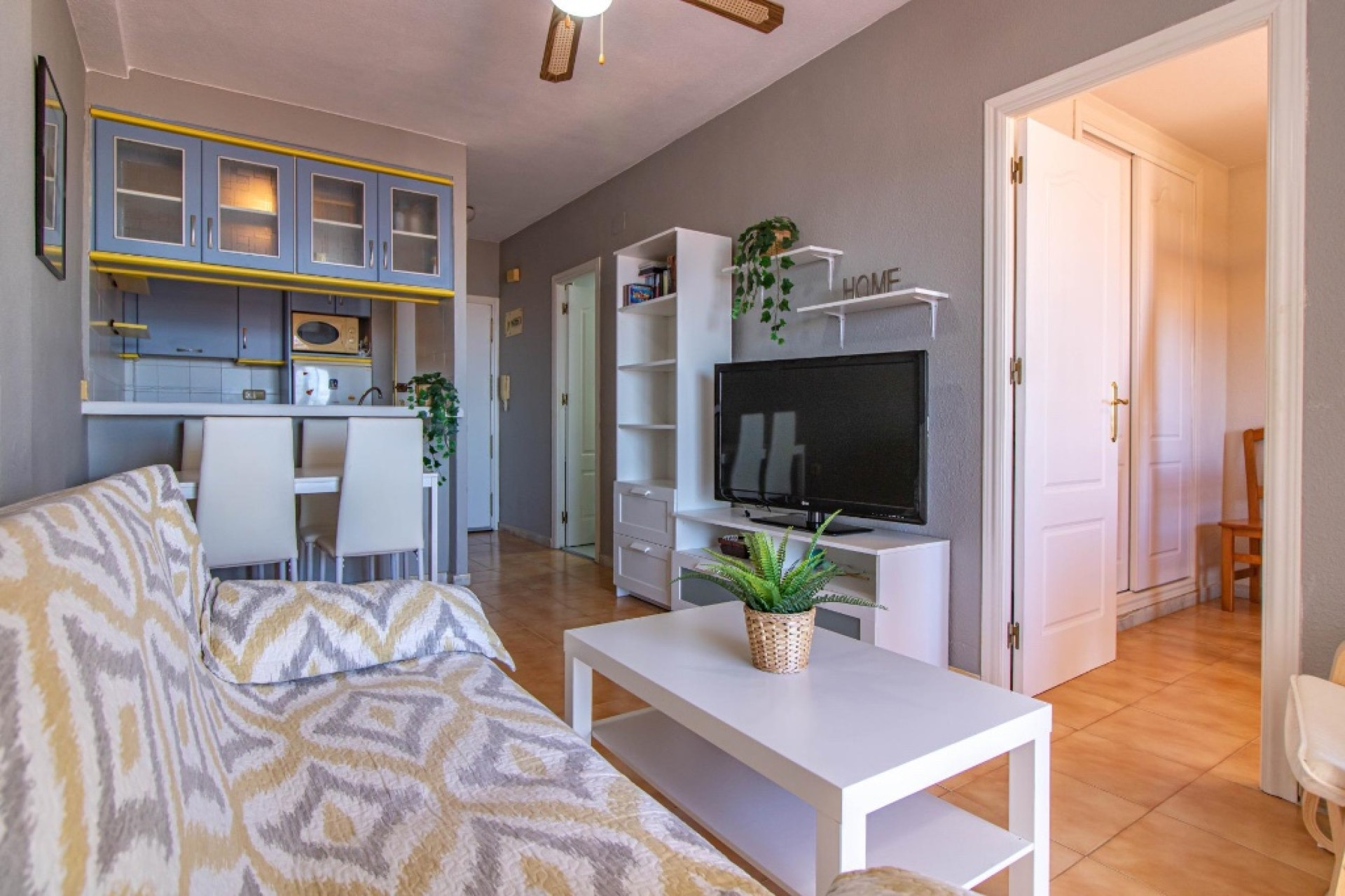 Reventa - 1. Apartamento / piso - La Mata - Costa Blanca Sur