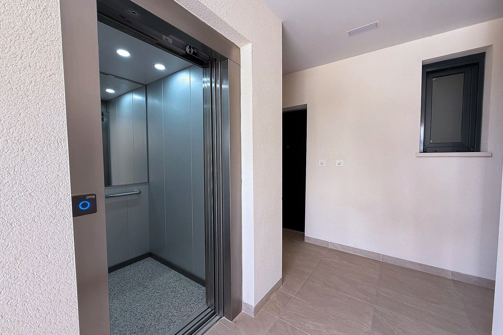 Reventa - 1. Apartamento / piso - Los Altos - Costa Blanca Sur