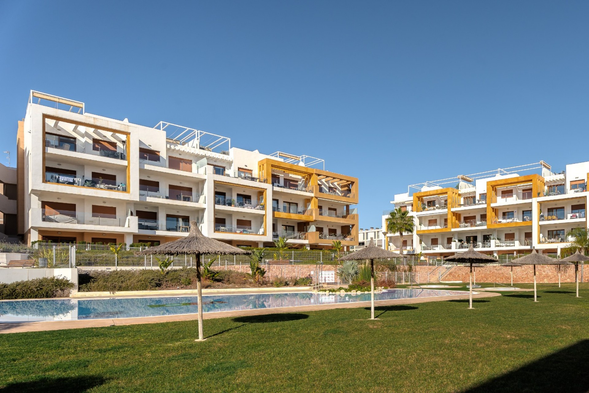 Reventa - 1. Apartamento / piso - Los Dolses - Costa Blanca Sur