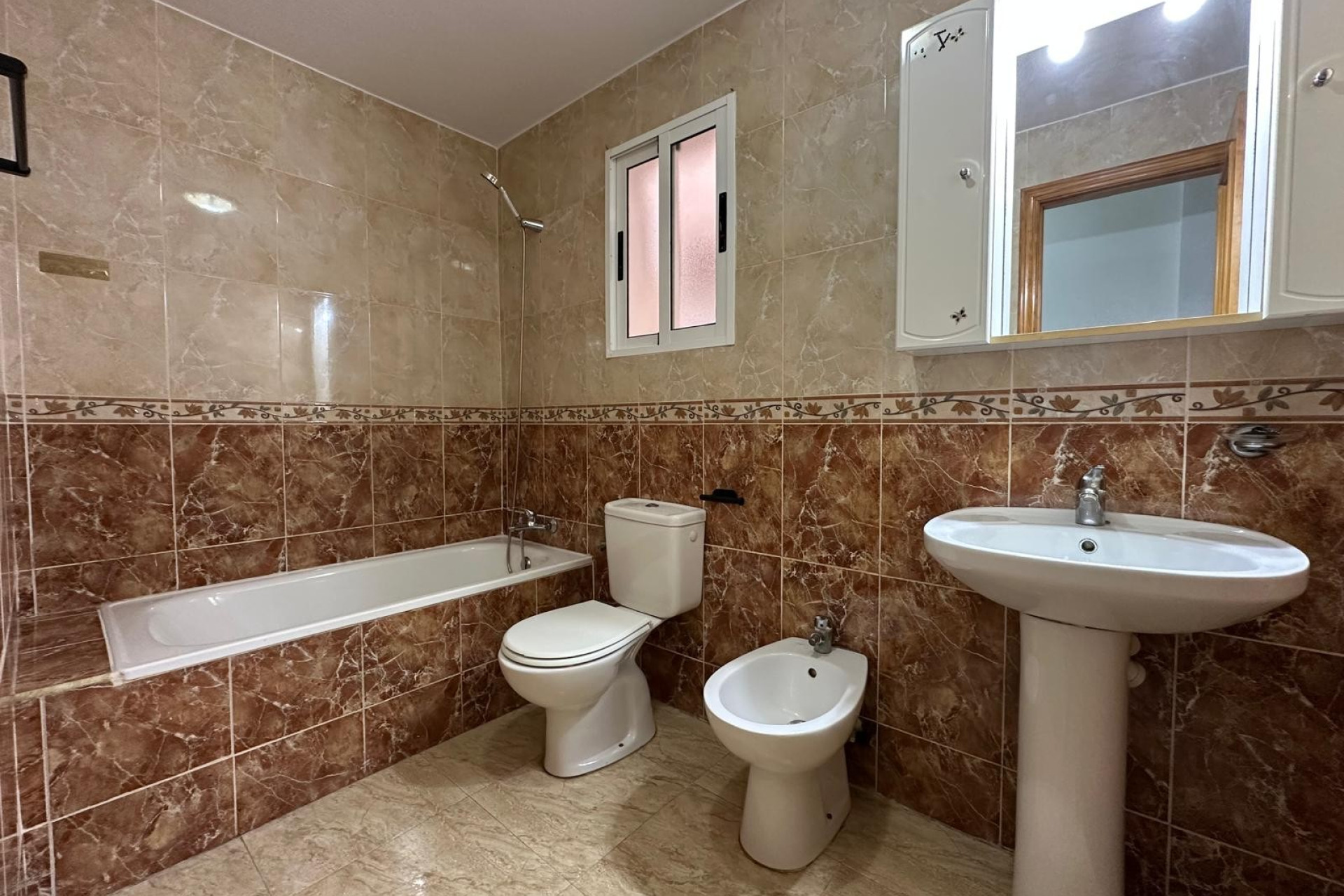 Reventa - 1. Apartamento / piso - Los Montesinos - Costa Blanca Sur