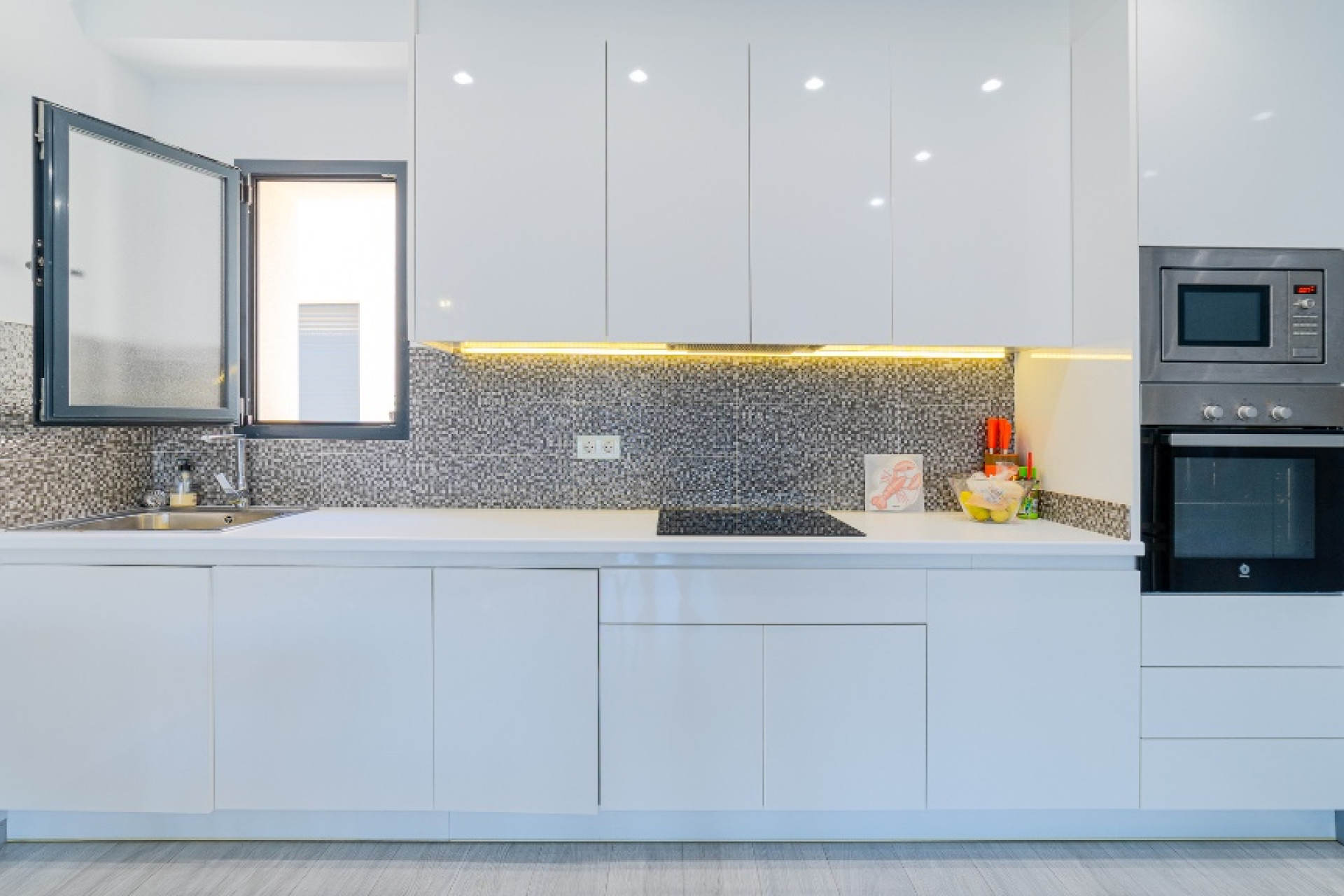 Reventa - 1. Apartamento / piso - Mil Palmeras - Costa Blanca Sur