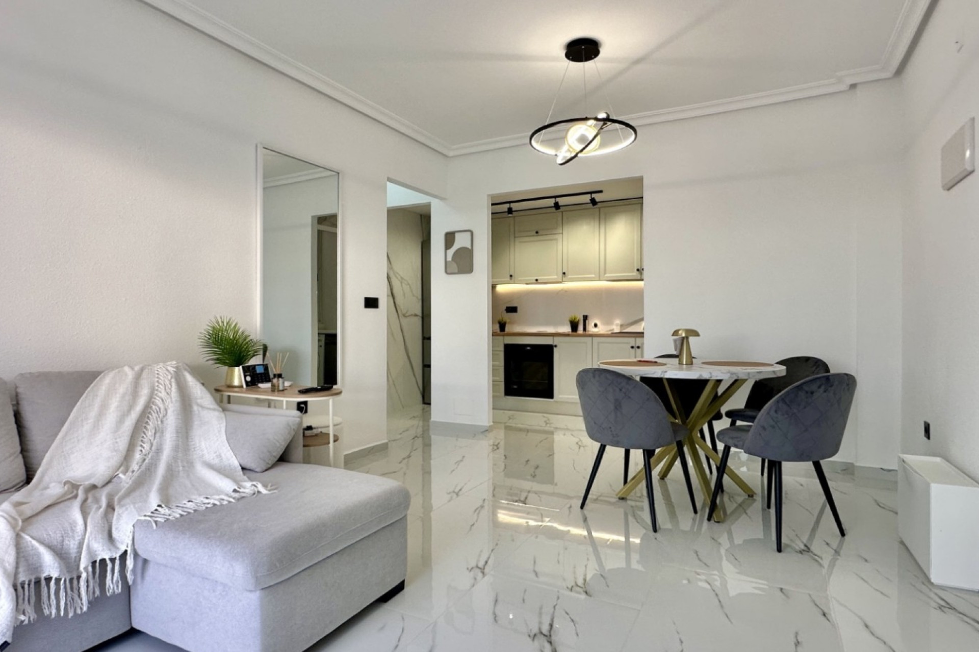 Reventa - 1. Apartamento / piso - Orihuela Costa - Costa Blanca Sur