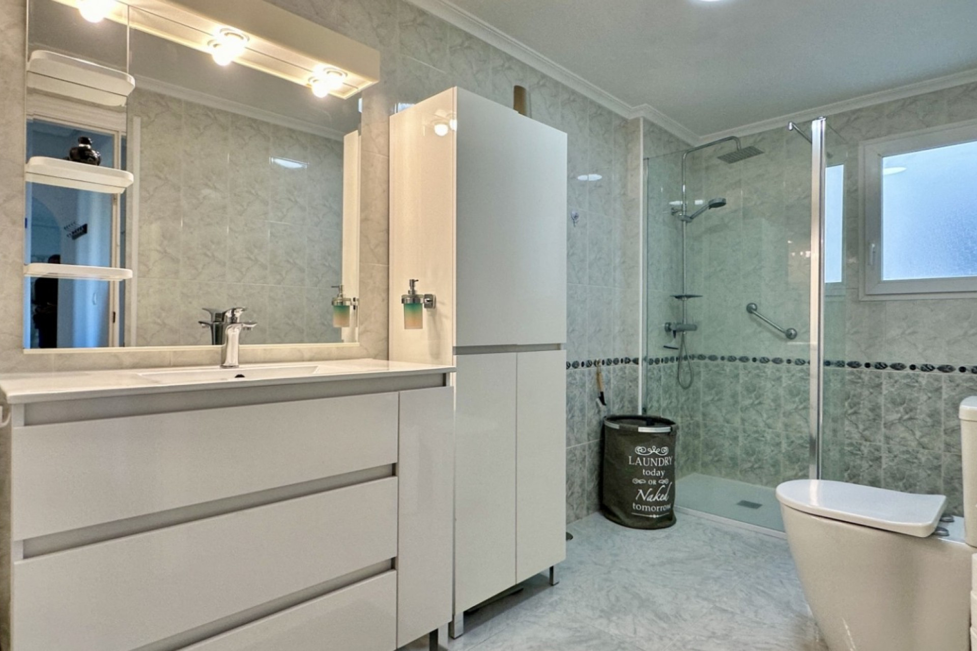 Reventa - 1. Apartamento / piso - Orihuela Costa - Costa Blanca Sur