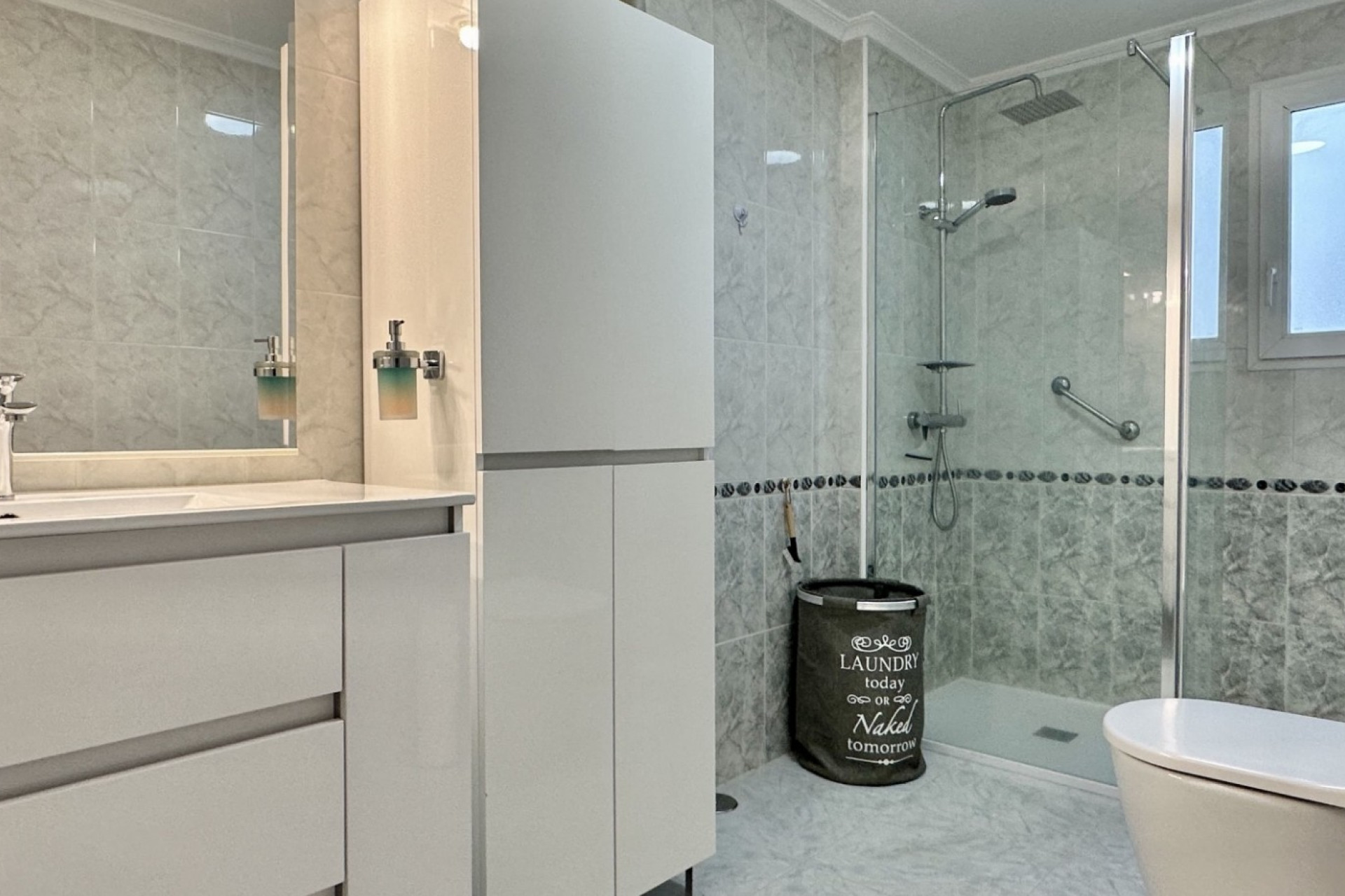 Reventa - 1. Apartamento / piso - Orihuela Costa - Costa Blanca Sur