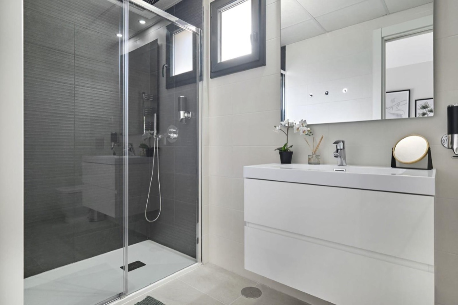 Reventa - 1. Apartamento / piso - Orihuela Costa - Costa Blanca Sur