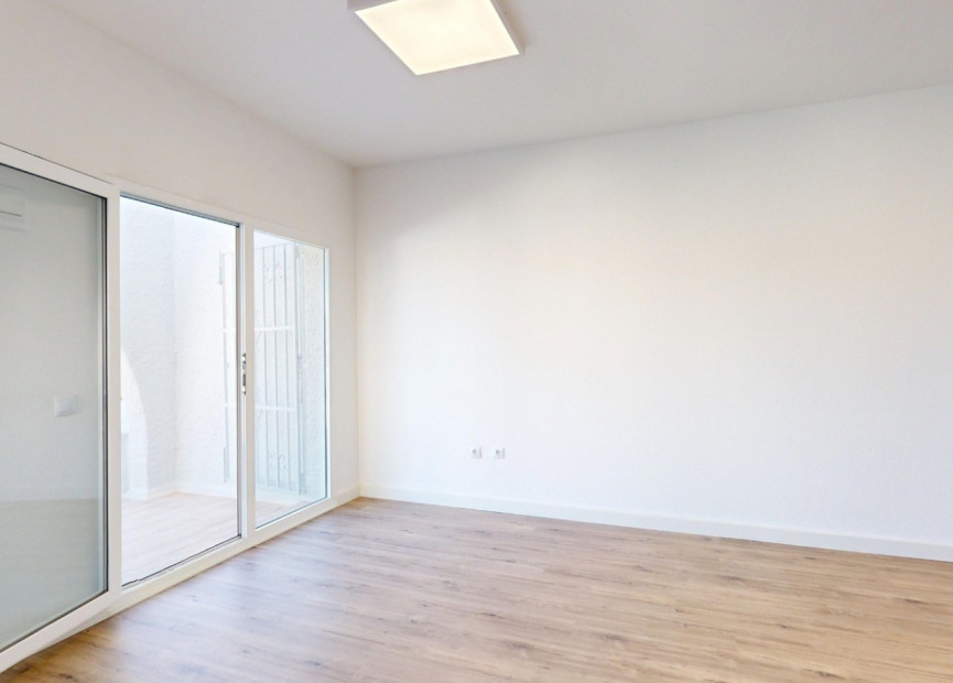 Reventa - 1. Apartamento / piso - Orihuela Costa - Costa Blanca Sur