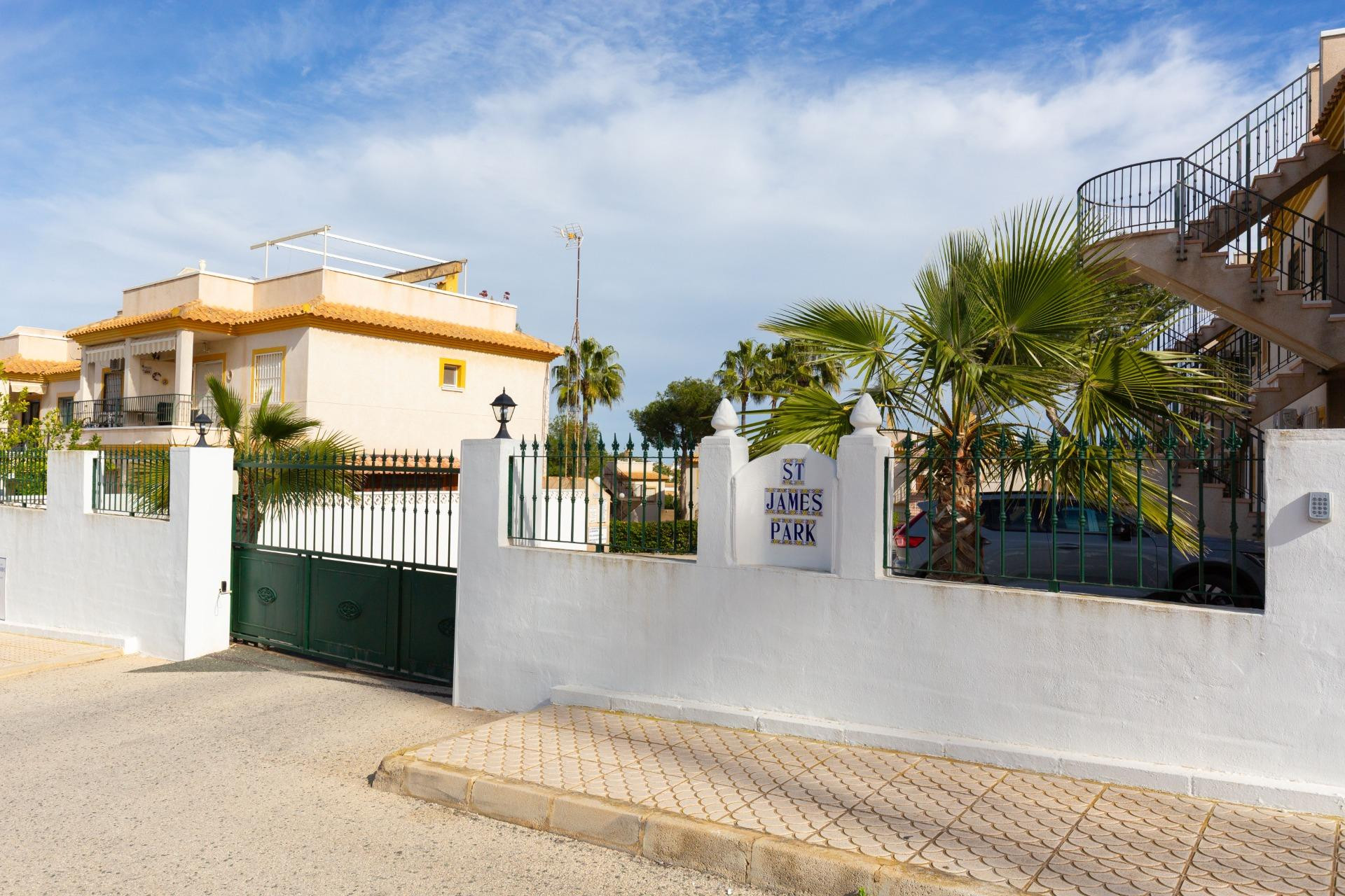 Reventa - 1. Apartamento / piso - Orihuela Costa - Costa Blanca Sur