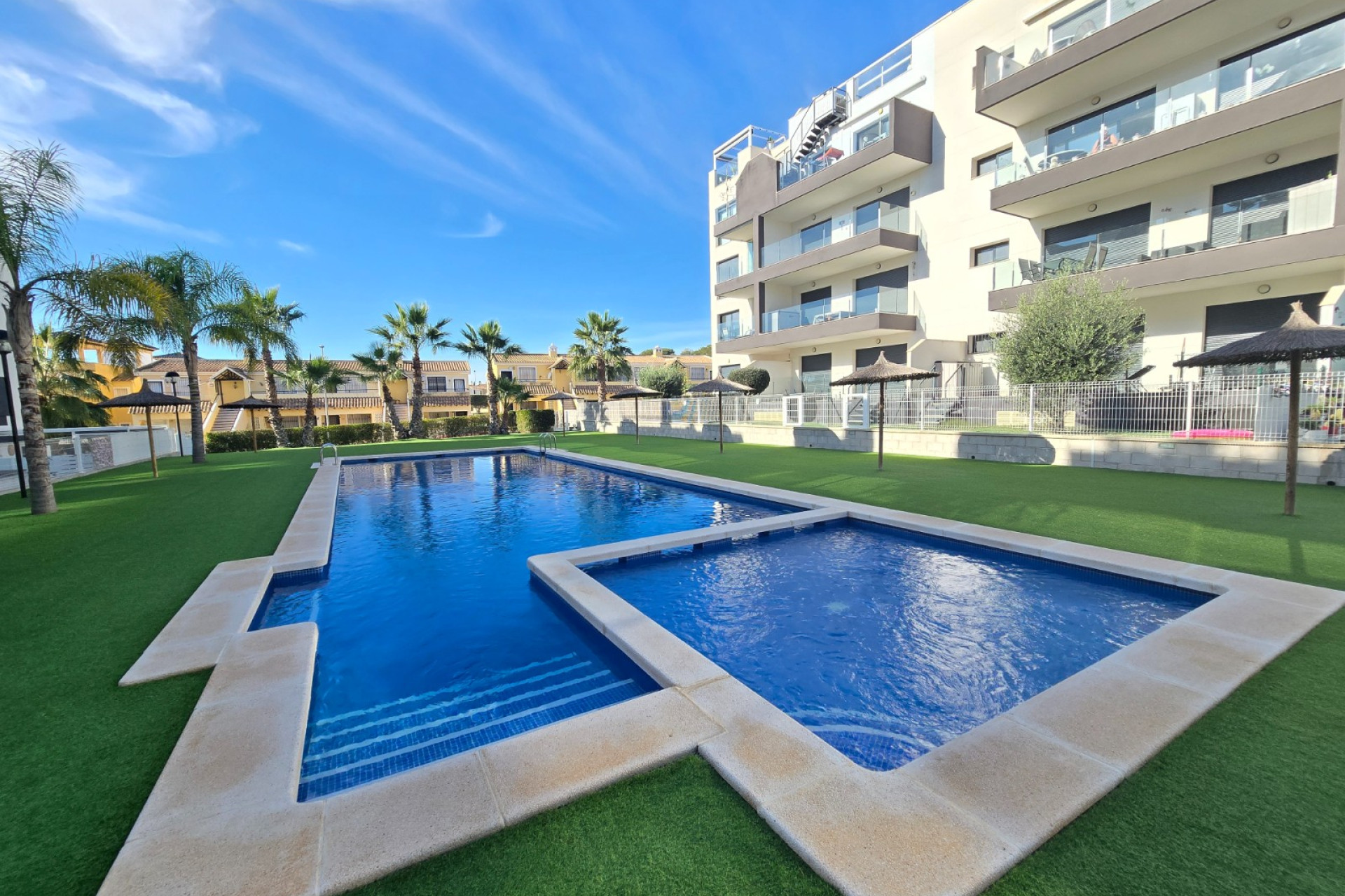 Reventa - 1. Apartamento / piso - Orihuela Costa - Costa Blanca Sur