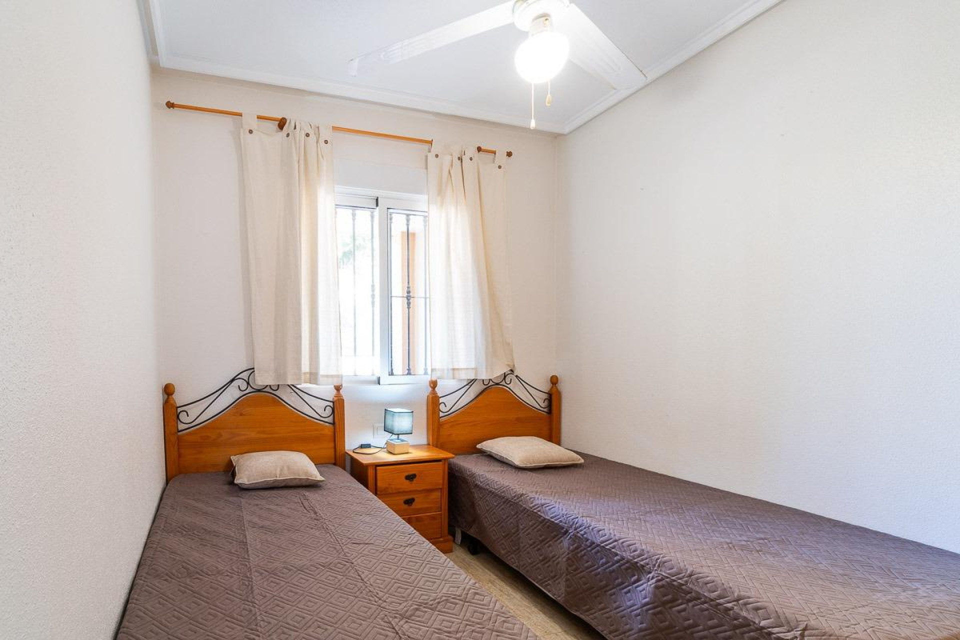 Reventa - 1. Apartamento / piso - Orihuela Costa - Costa Blanca Sur