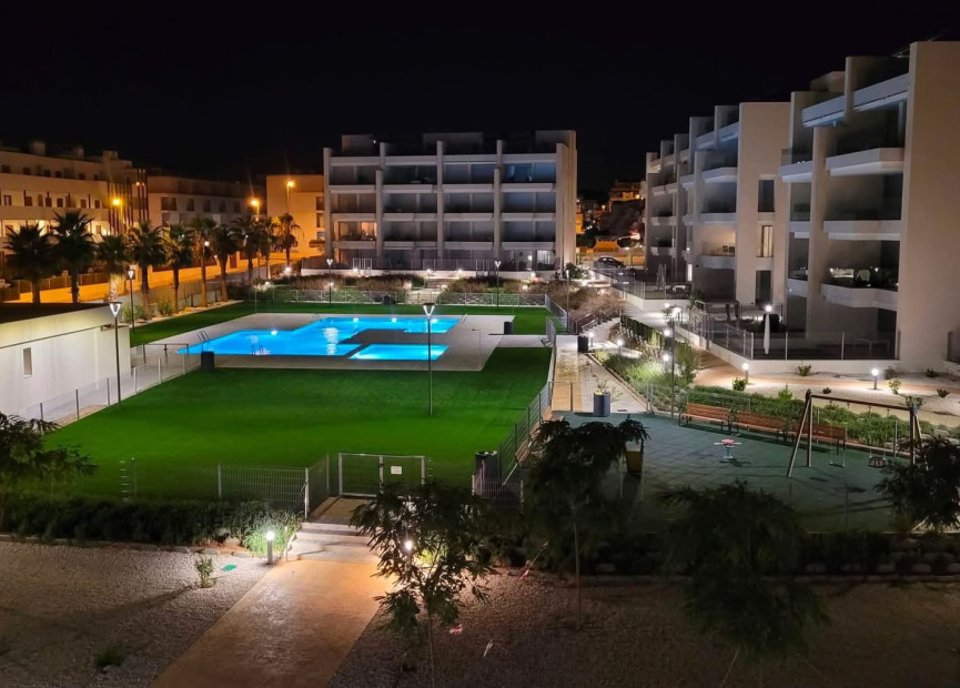 Reventa - 1. Apartamento / piso - Orihuela Costa - Costa Blanca Sur