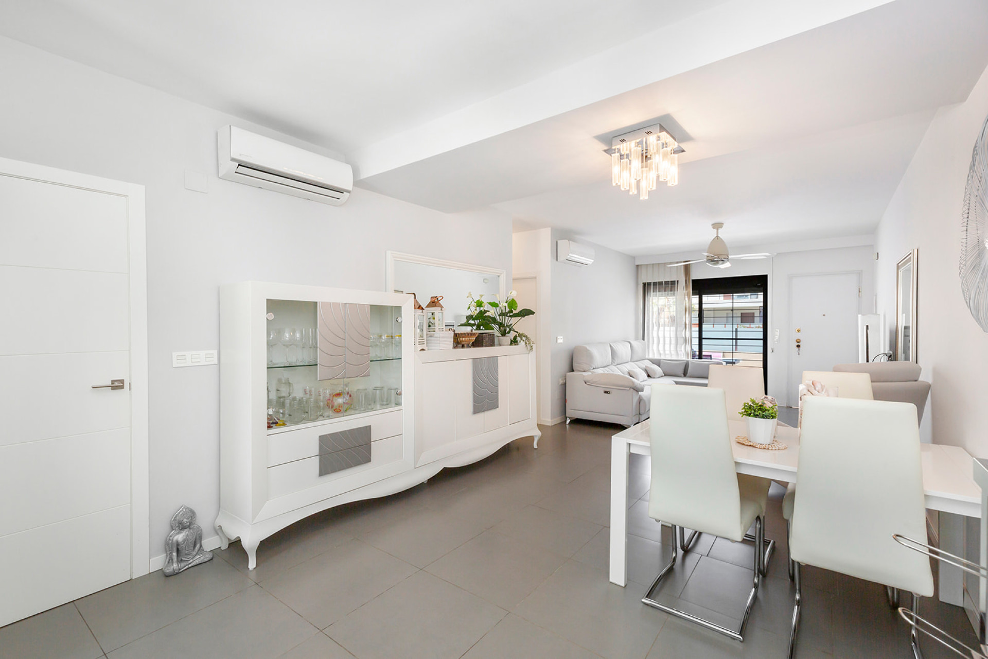 Reventa - 1. Apartamento / piso - Pilar de la Horadada - Costa Blanca Sur