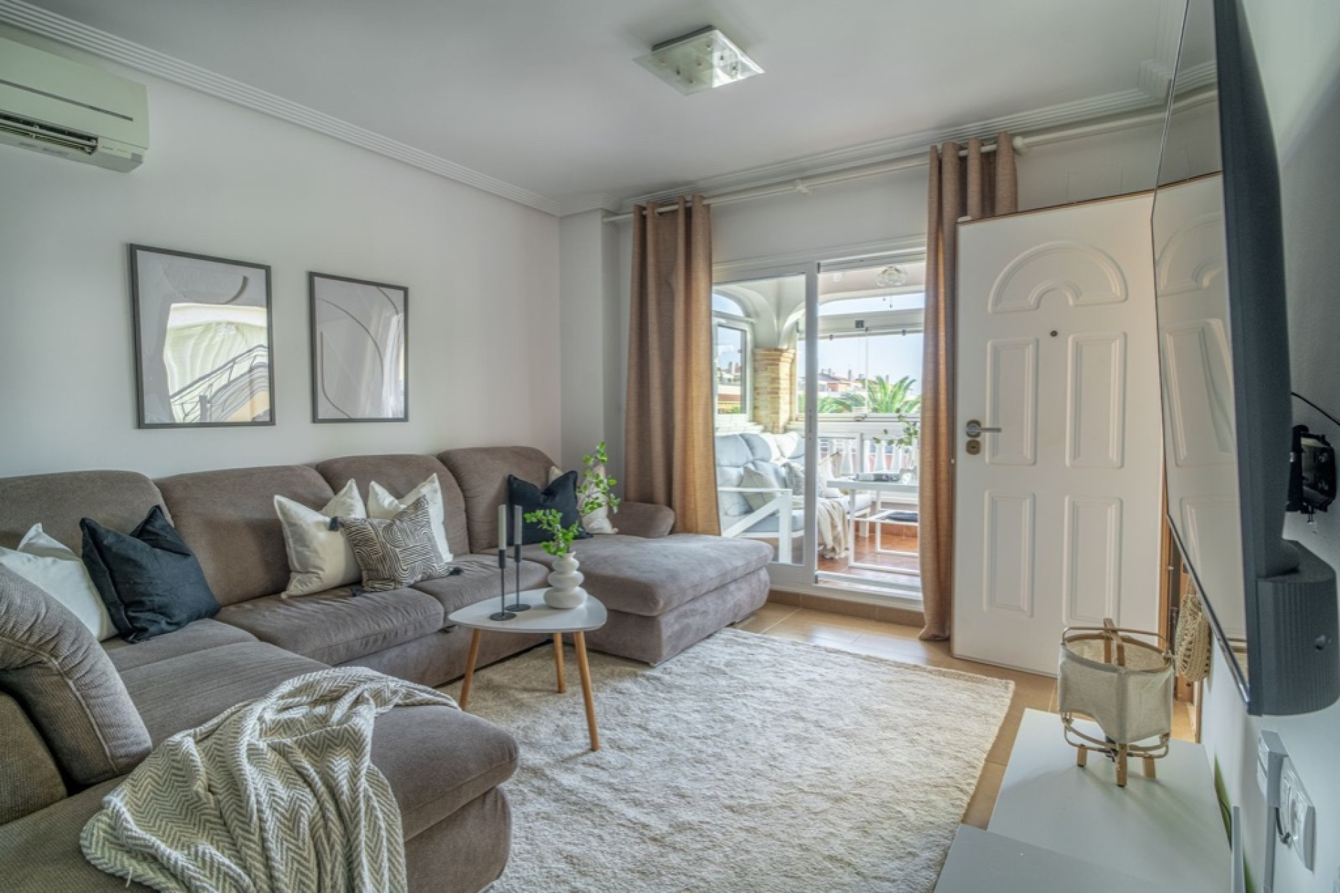 Reventa - 1. Apartamento / piso - Playa Flamenca - Costa Blanca Sur