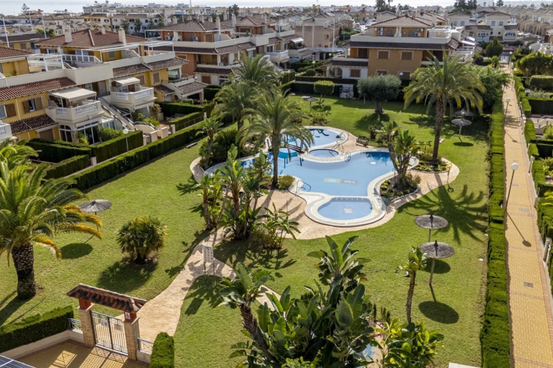 Reventa - 1. Apartamento / piso - Playa Flamenca - Costa Blanca Sur