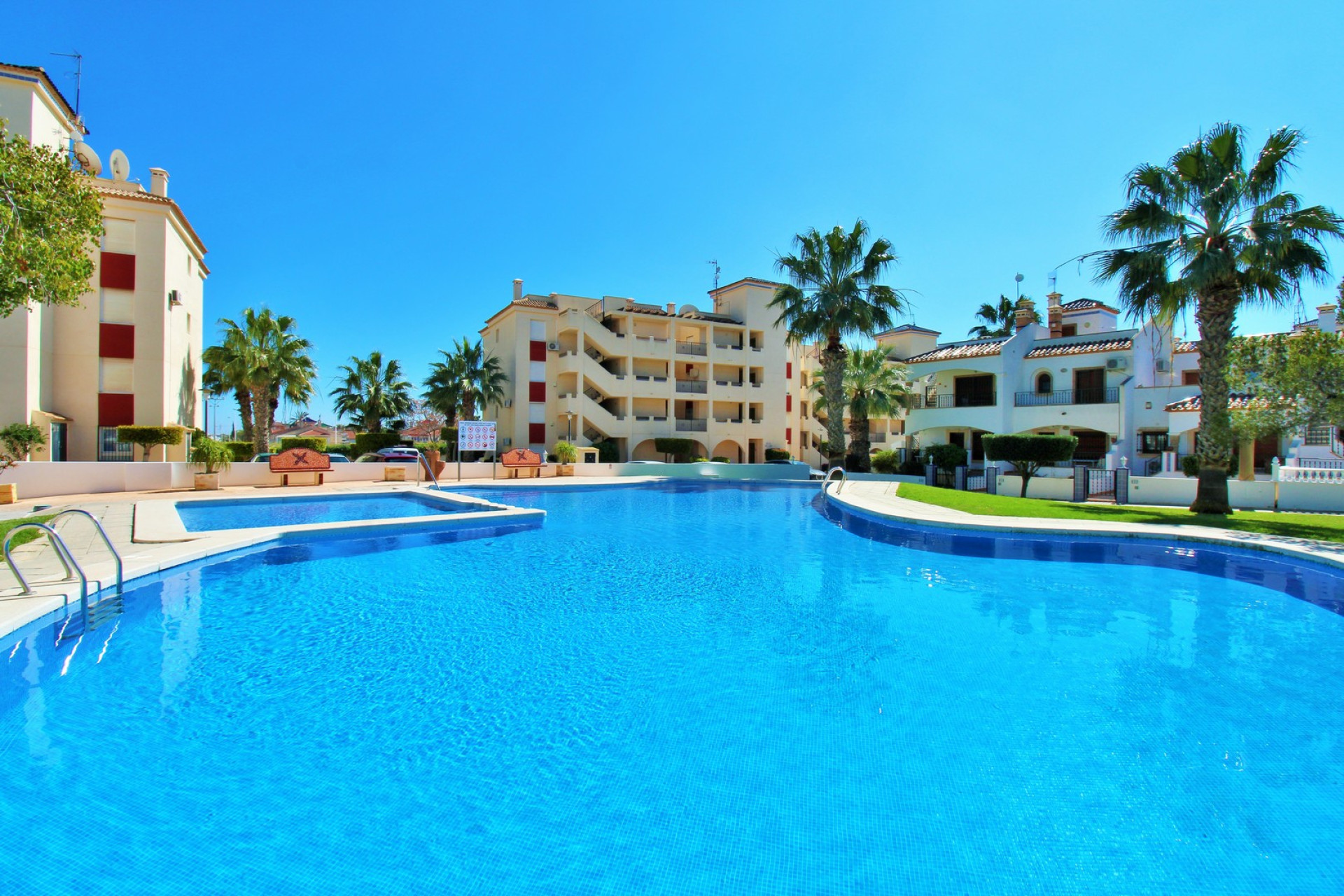 Reventa - 1. Apartamento / piso - Playa Flamenca - Costa Blanca Sur