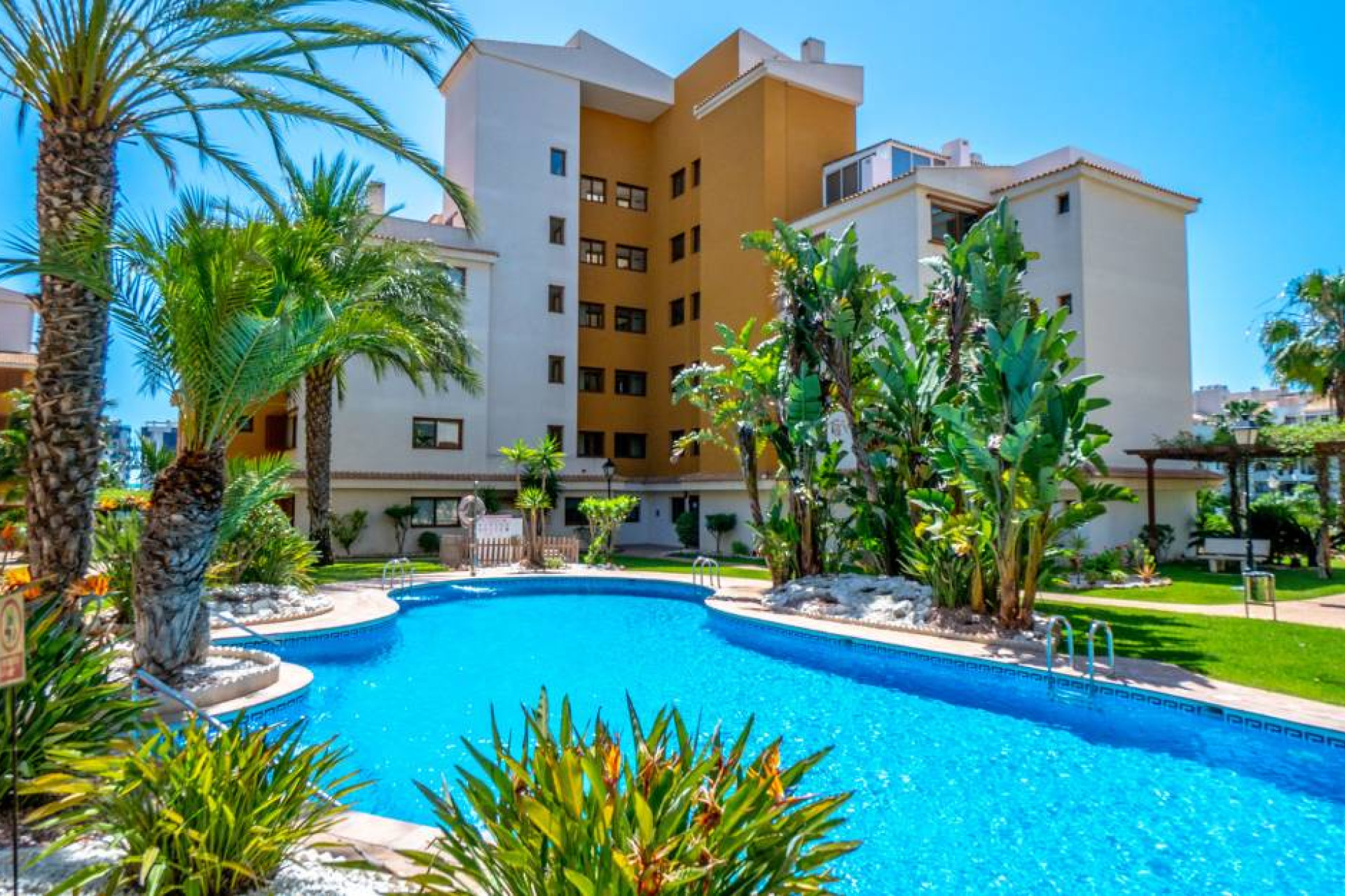 Reventa - 1. Apartamento / piso - Punta Prima - Costa Blanca Sur