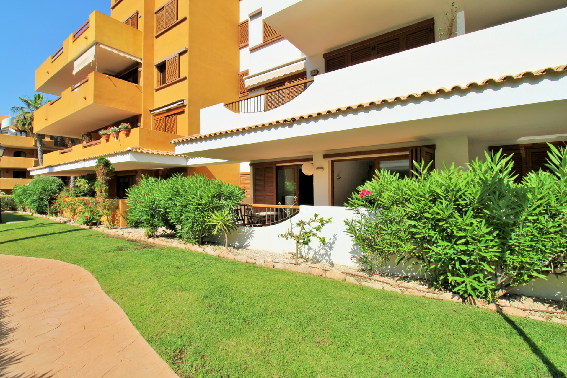 Reventa - 1. Apartamento / piso - Punta Prima - Costa Blanca Sur