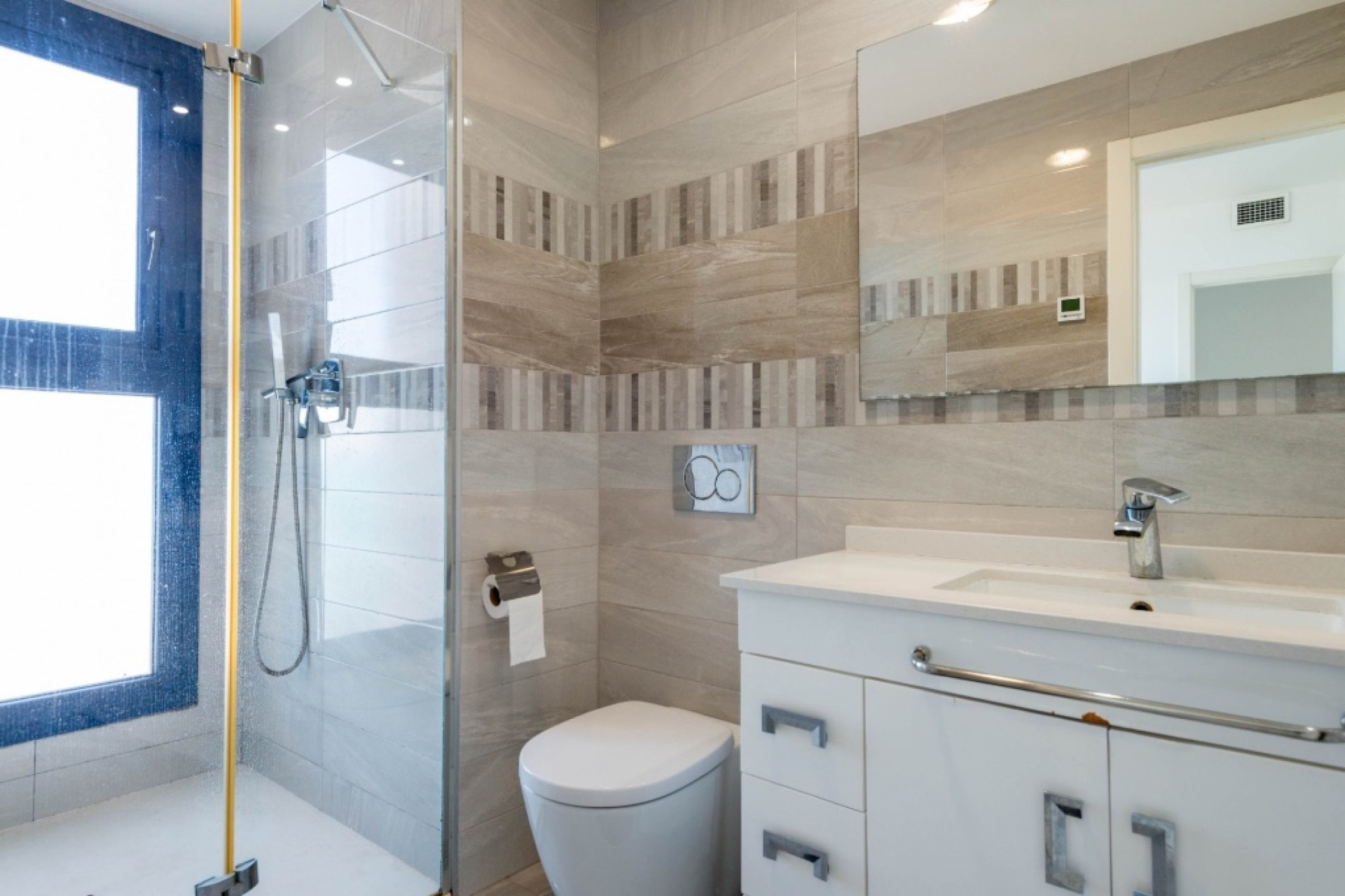 Reventa - 1. Apartamento / piso - Punta Prima - Costa Blanca Sur