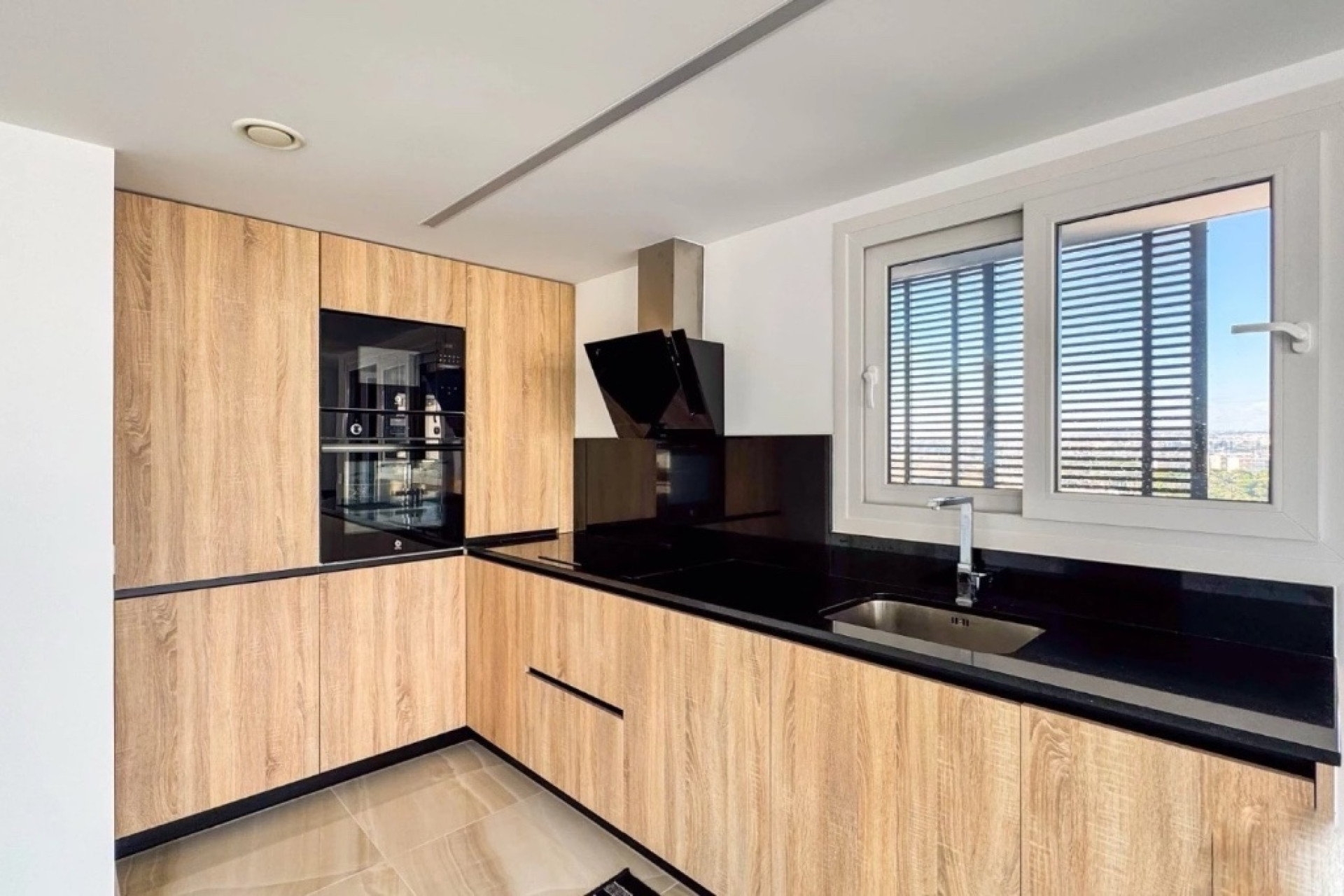 Reventa - 1. Apartamento / piso - Punta Prima - Costa Blanca Sur