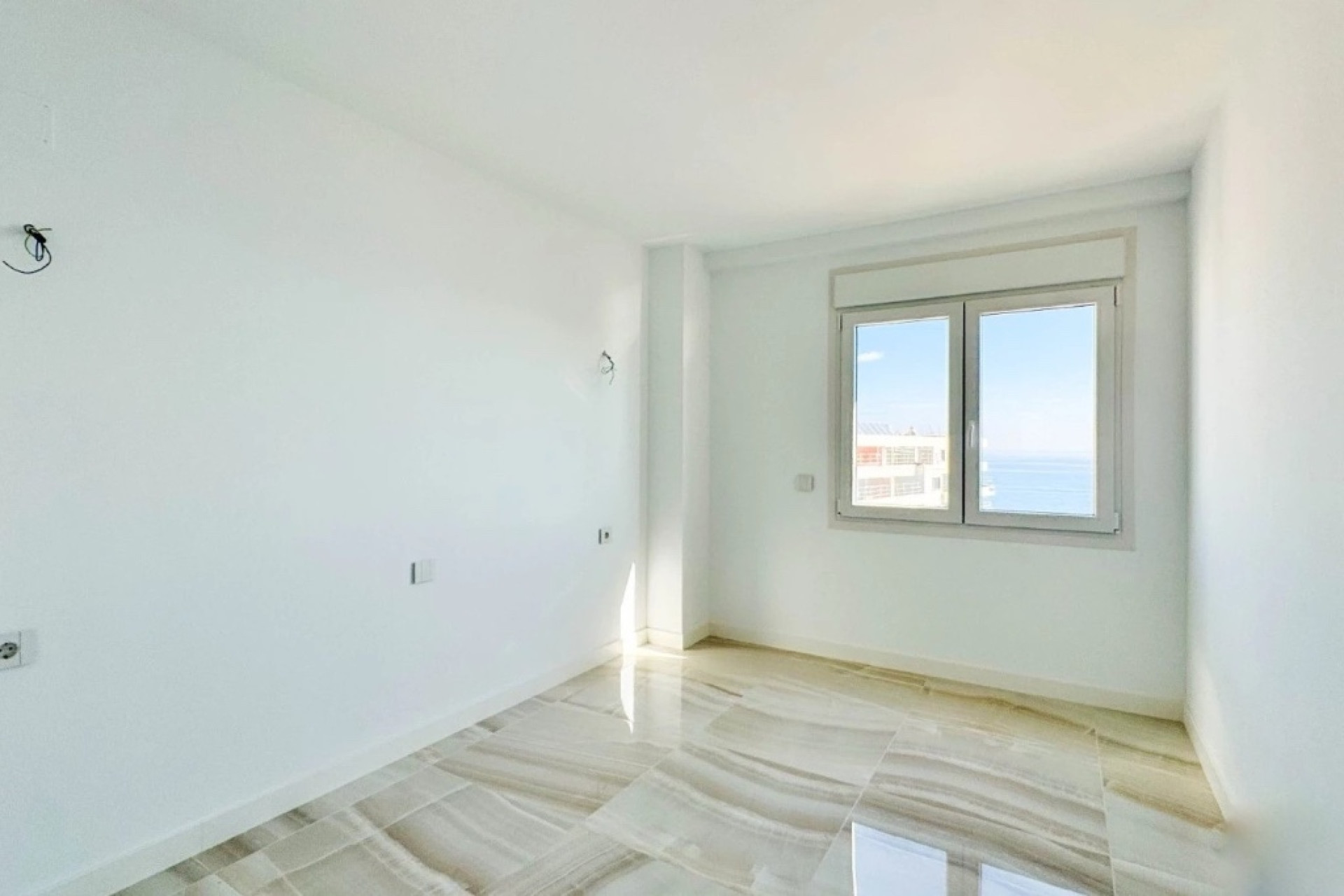Reventa - 1. Apartamento / piso - Punta Prima - Costa Blanca Sur
