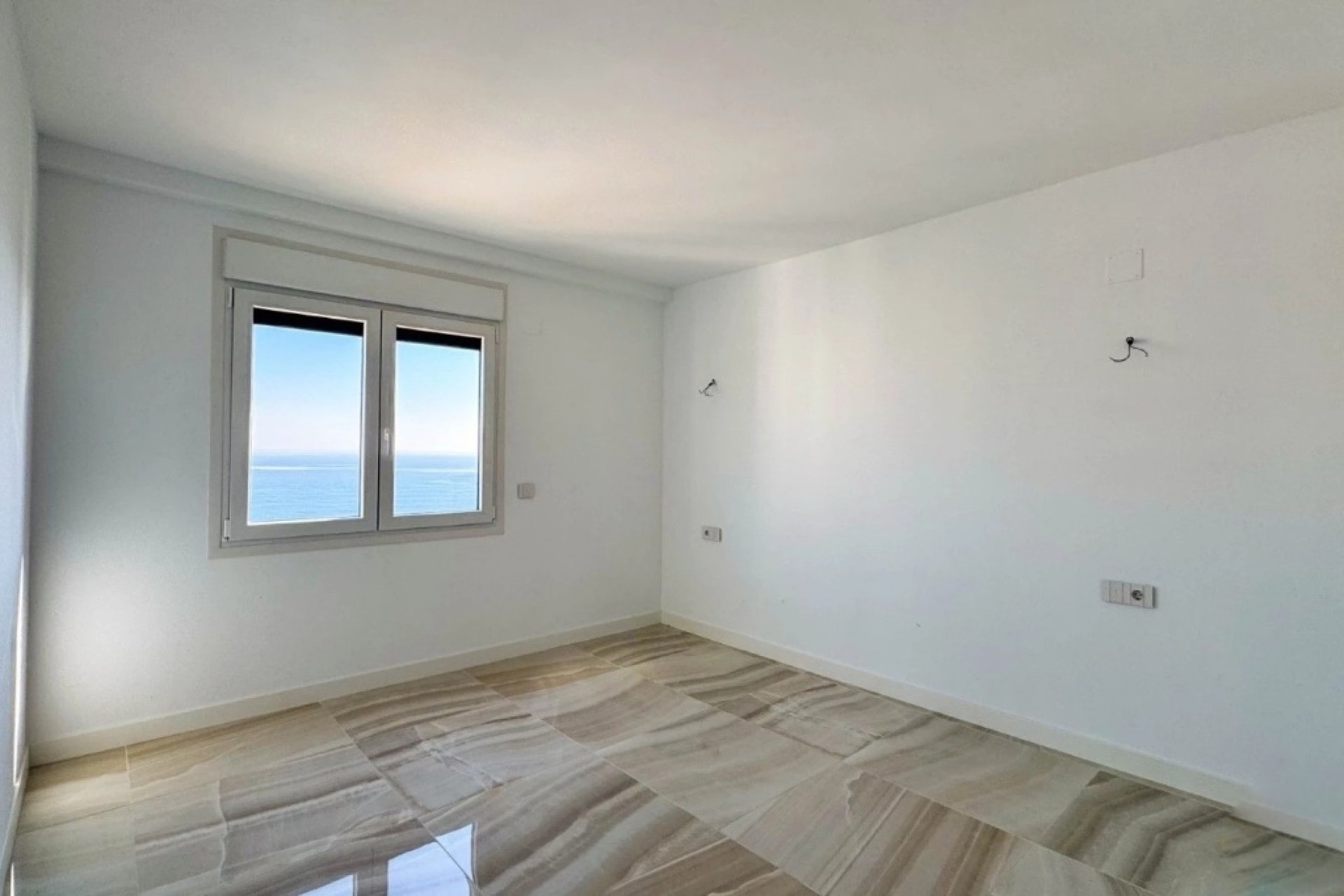 Reventa - 1. Apartamento / piso - Punta Prima - Costa Blanca Sur