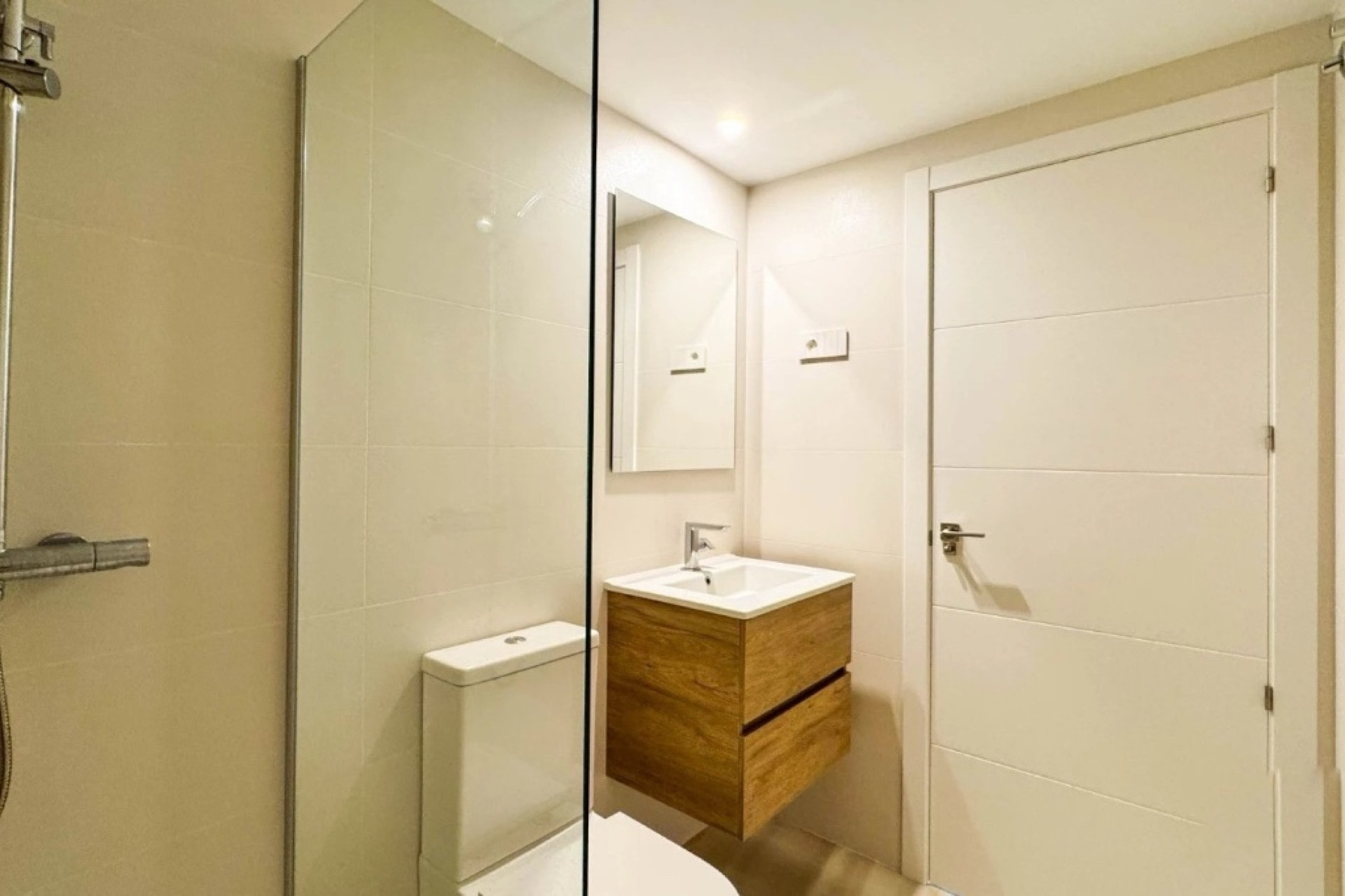 Reventa - 1. Apartamento / piso - Punta Prima - Costa Blanca Sur