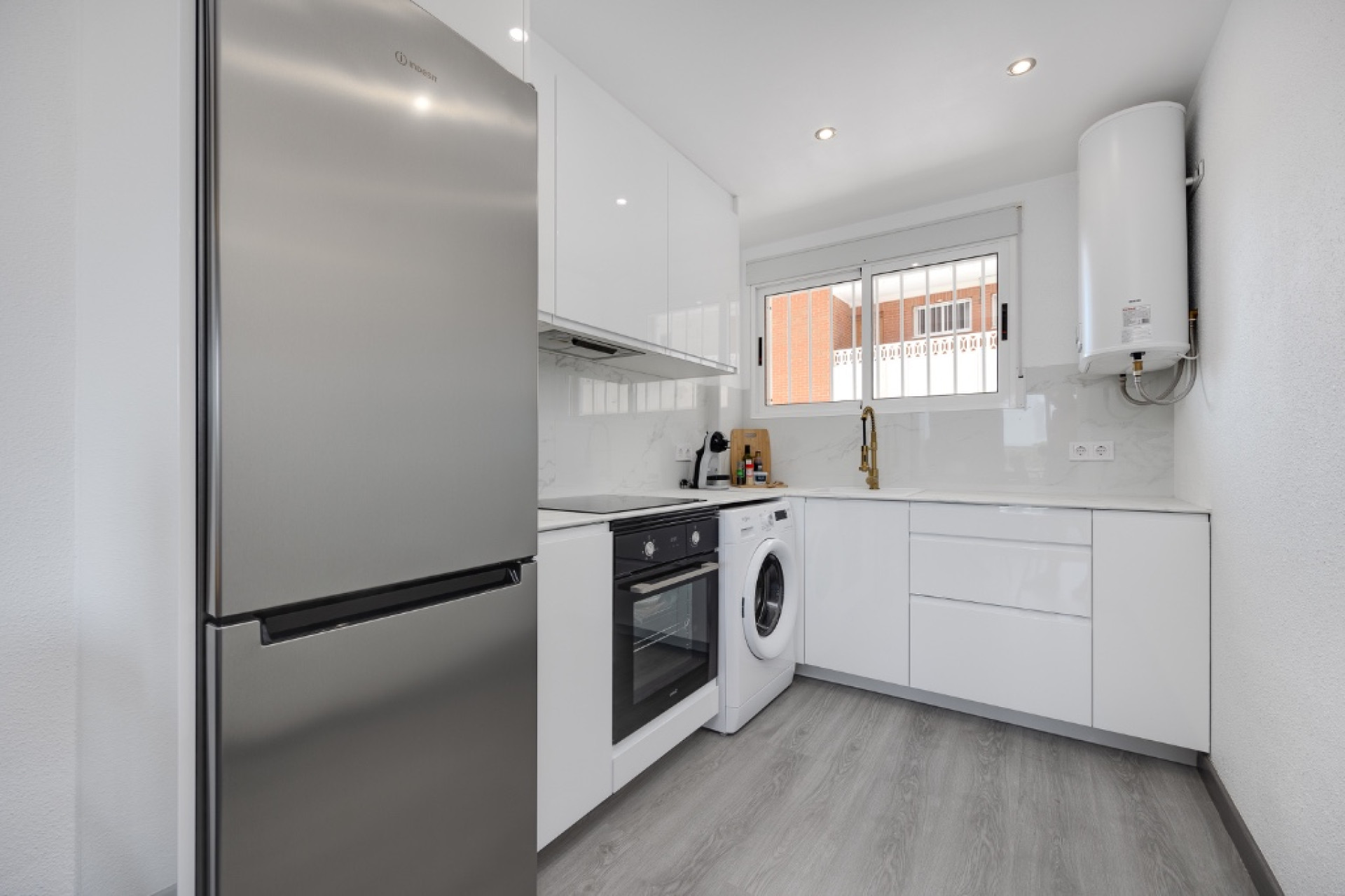 Reventa - 1. Apartamento / piso - Punta Prima - Costa Blanca Sur