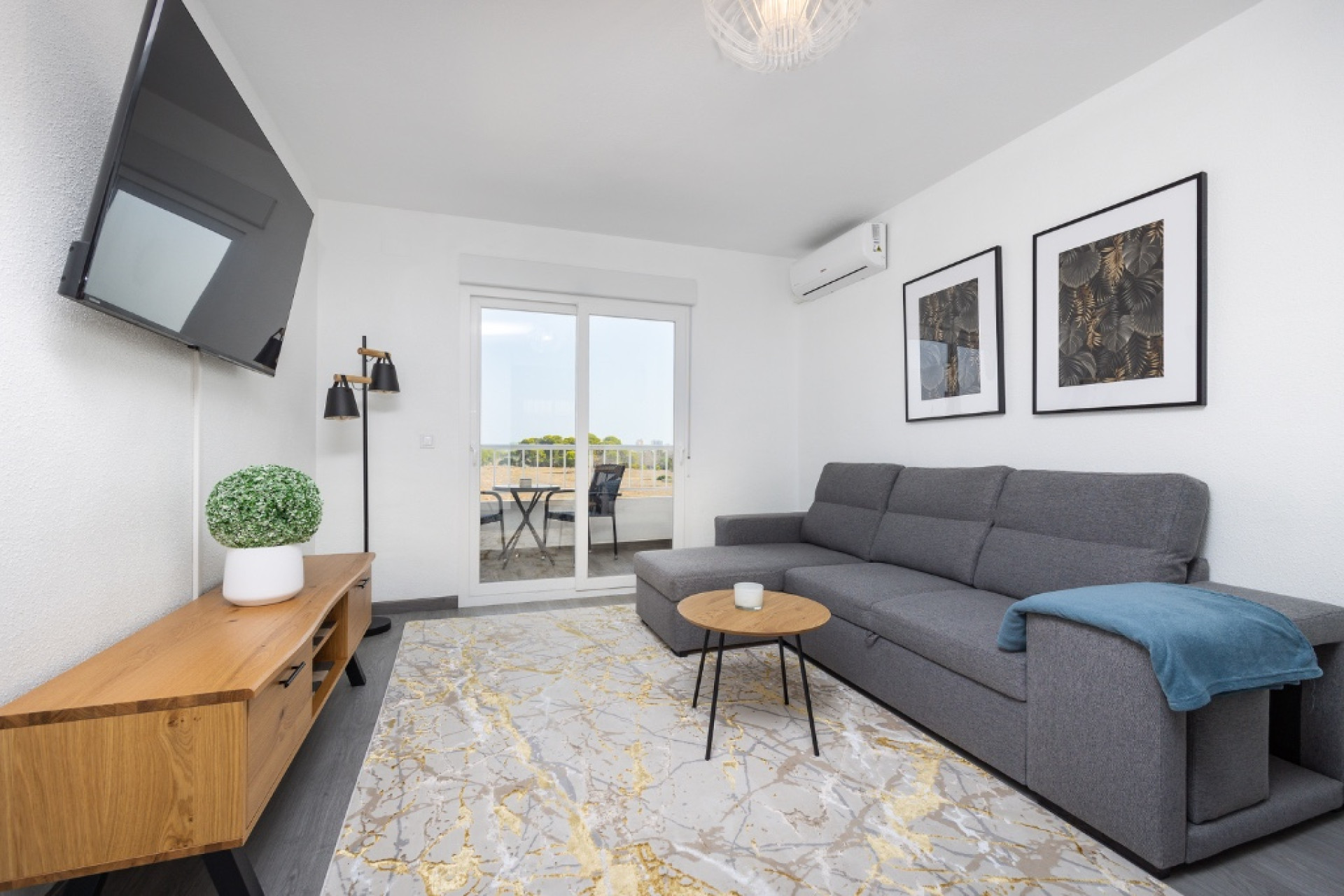 Reventa - 1. Apartamento / piso - Punta Prima - Costa Blanca Sur