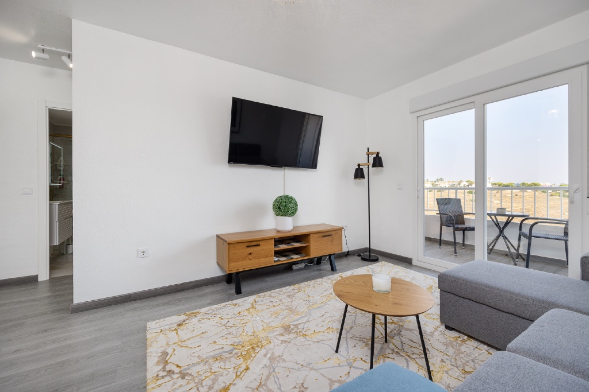 Reventa - 1. Apartamento / piso - Punta Prima - Costa Blanca Sur