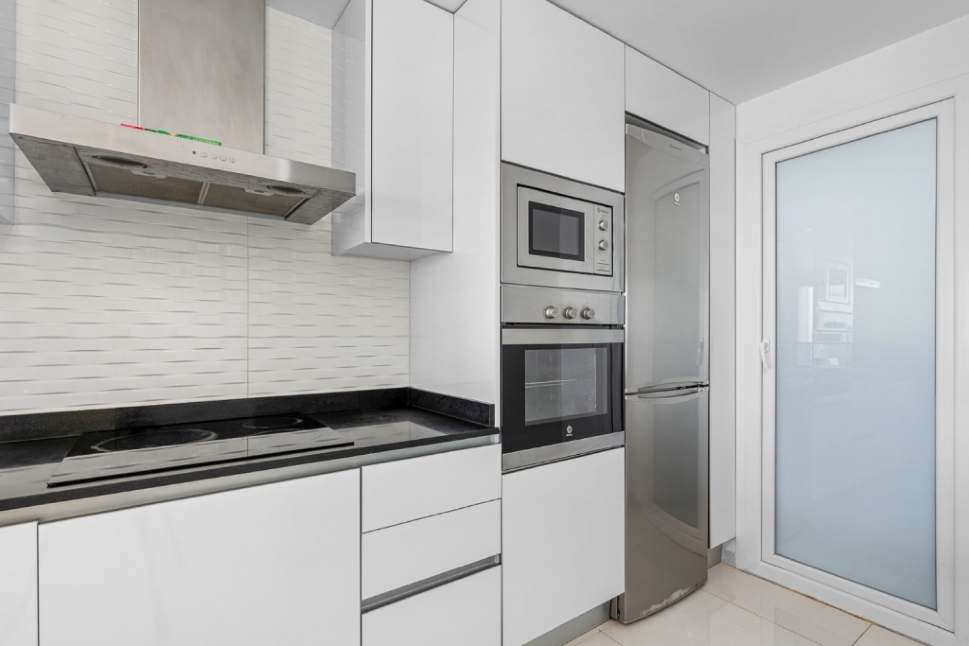 Reventa - 1. Apartamento / piso - Punta Prima - Costa Blanca Sur