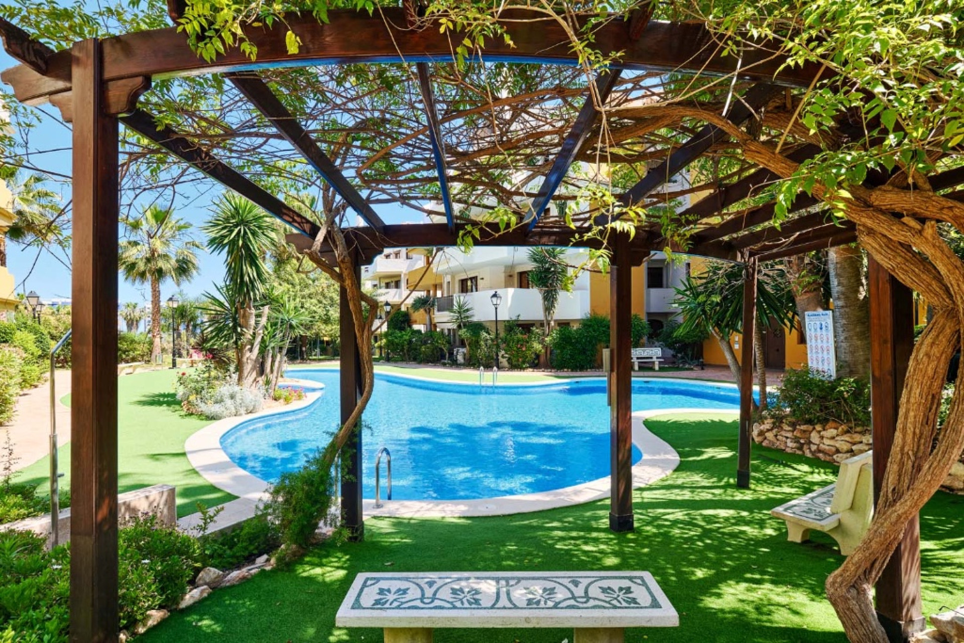 Reventa - 1. Apartamento / piso - Punta Prima - Costa Blanca Sur