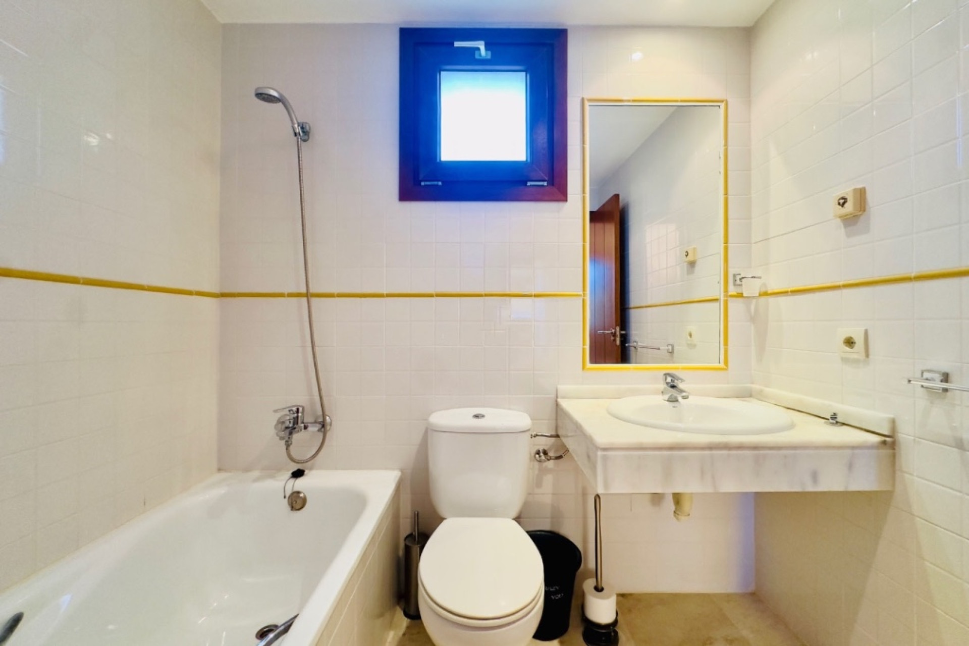 Reventa - 1. Apartamento / piso - Punta Prima - Costa Blanca Sur