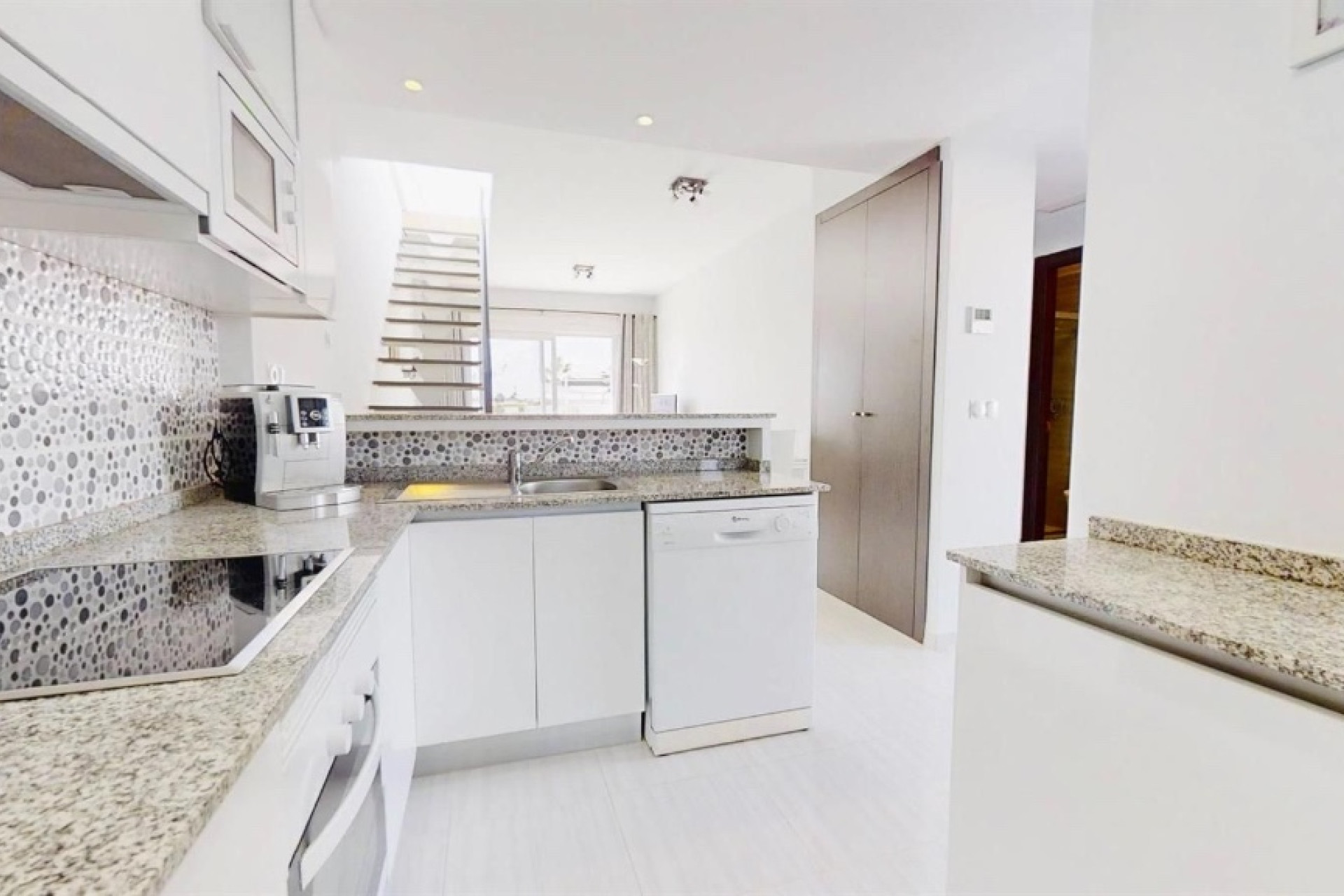 Reventa - 1. Apartamento / piso - Punta Prima - Costa Blanca Sur