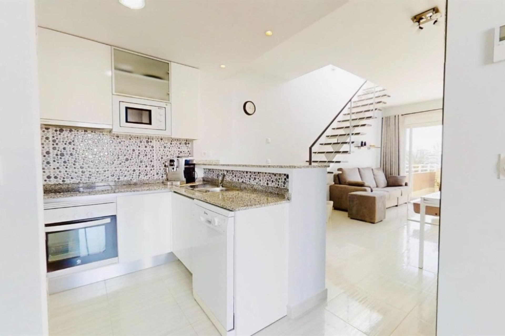 Reventa - 1. Apartamento / piso - Punta Prima - Costa Blanca Sur