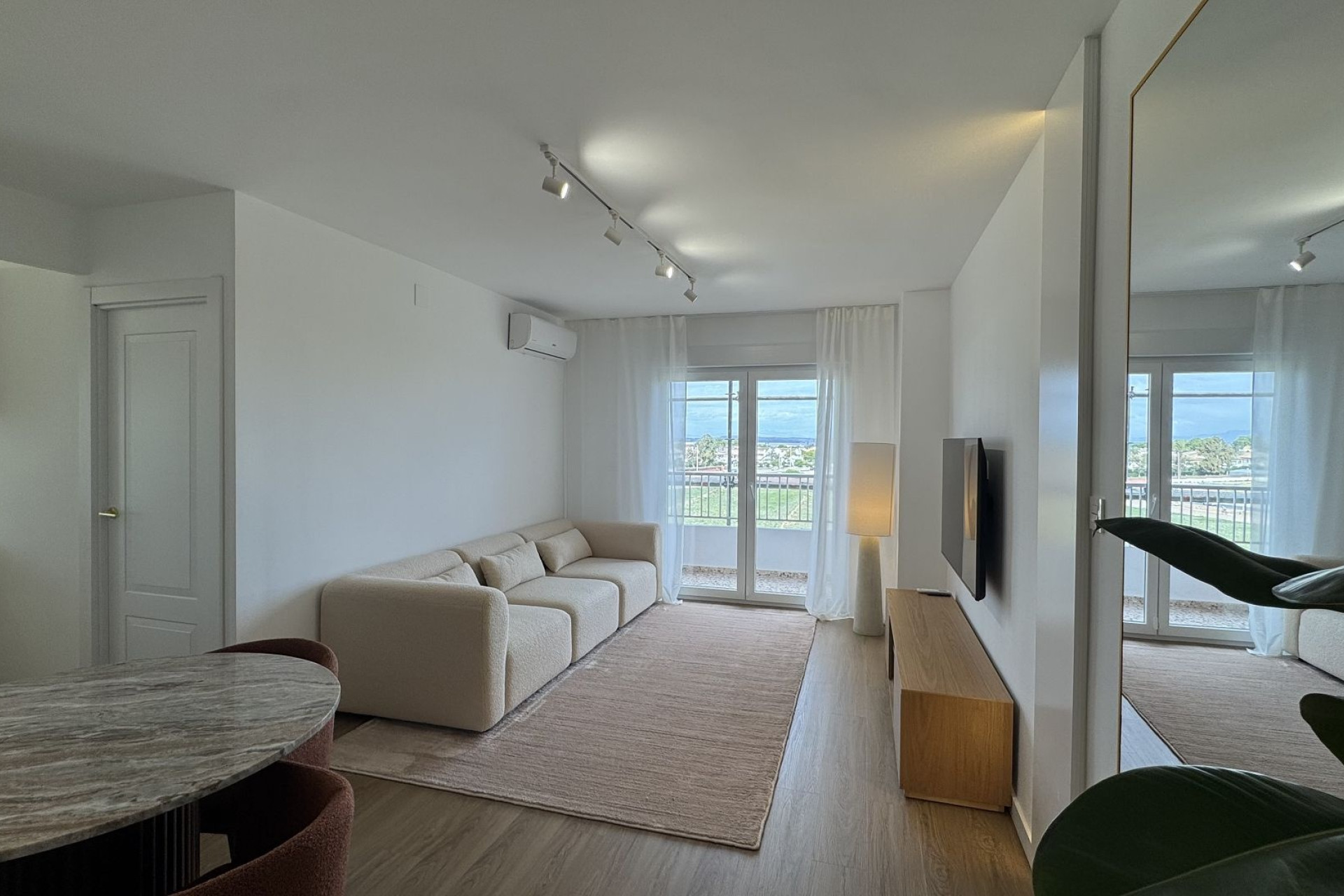 Reventa - 1. Apartamento / piso - Punta Prima - Costa Blanca Sur