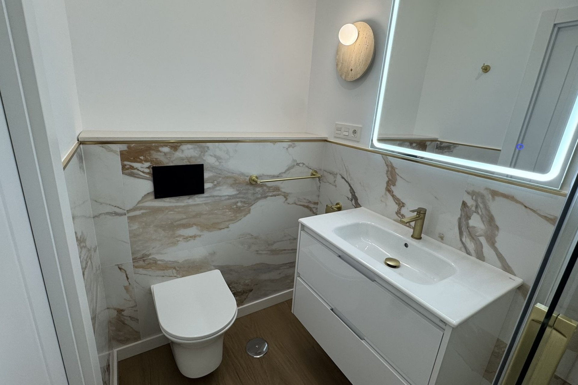 Reventa - 1. Apartamento / piso - Punta Prima - Costa Blanca Sur