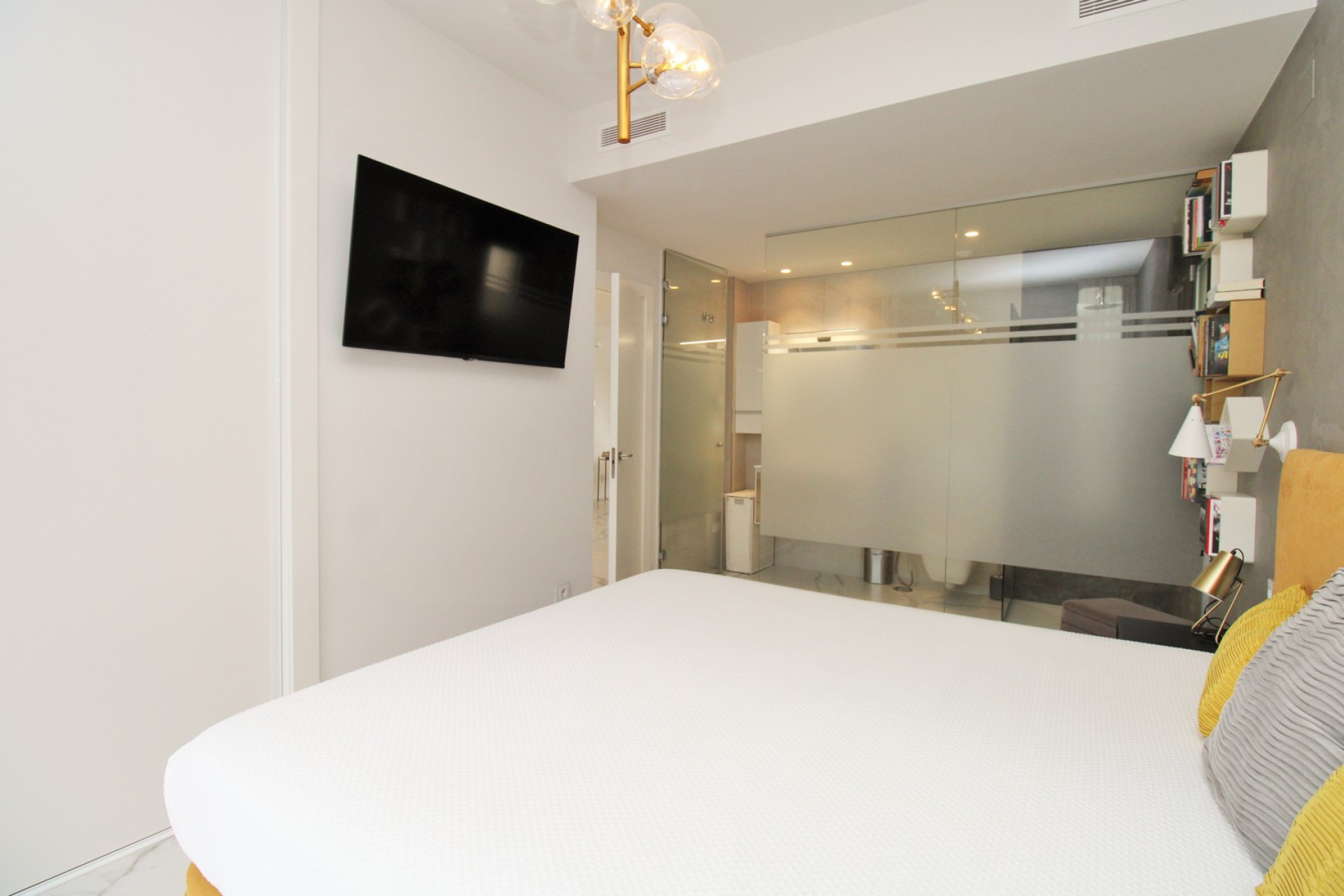 Reventa - 1. Apartamento / piso - San Miguel de Salinas - Costa Blanca Sur