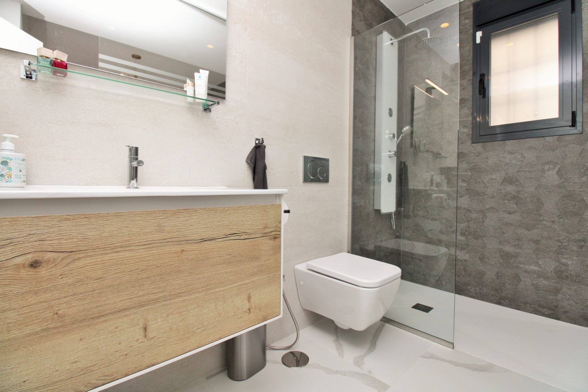 Reventa - 1. Apartamento / piso - San Miguel de Salinas - Costa Blanca Sur