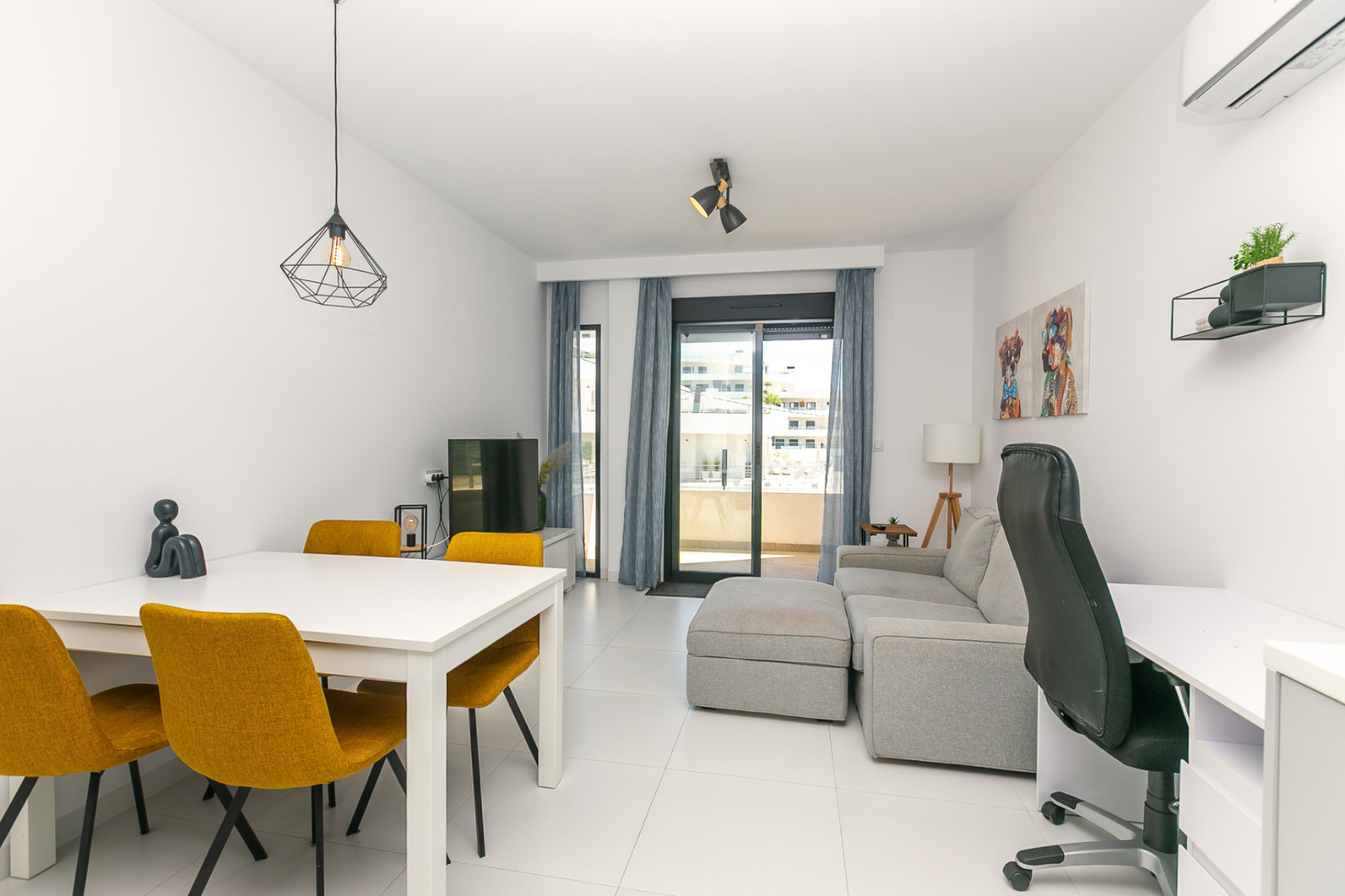 Reventa - 1. Apartamento / piso - San Miguel de Salinas - Costa Blanca Sur
