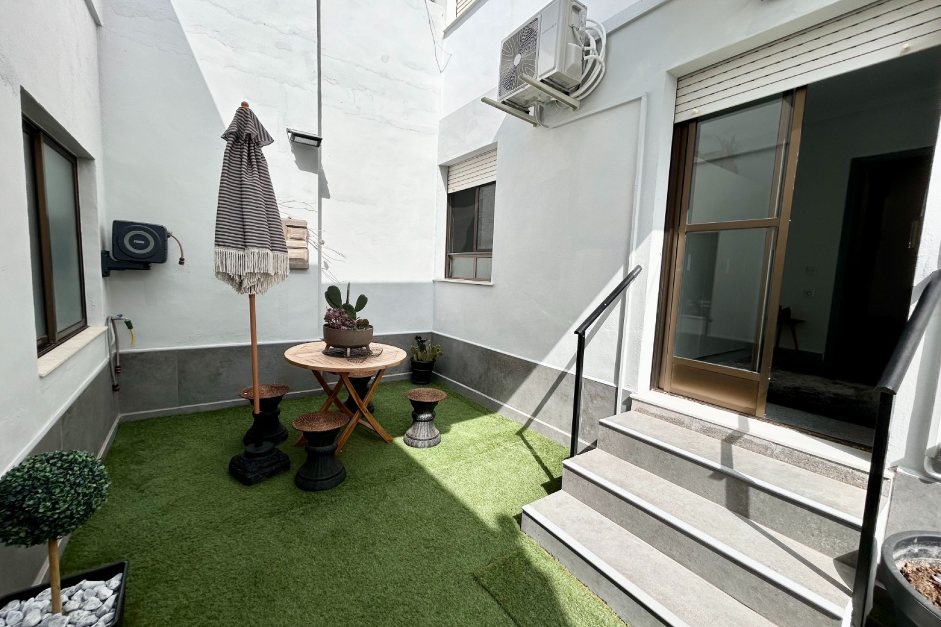Reventa - 1. Apartamento / piso - Torremendo - Costa Blanca Sur