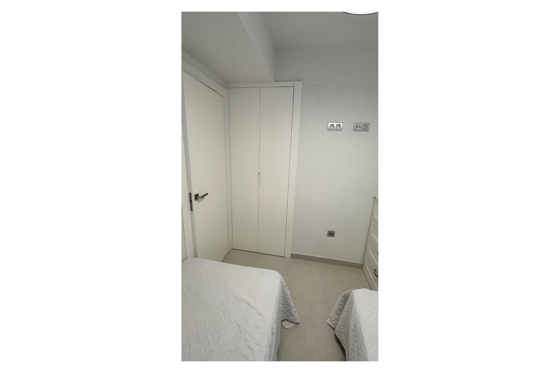 Reventa - 1. Apartamento / piso - Torrevieja - Calas Blancas