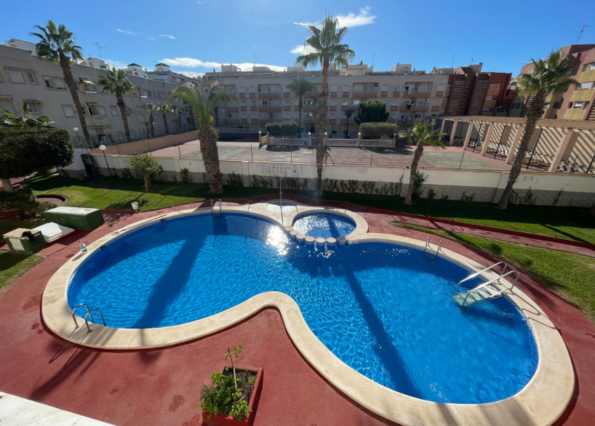 Reventa - 1. Apartamento / piso - Torrevieja - Comunidad Valenciana