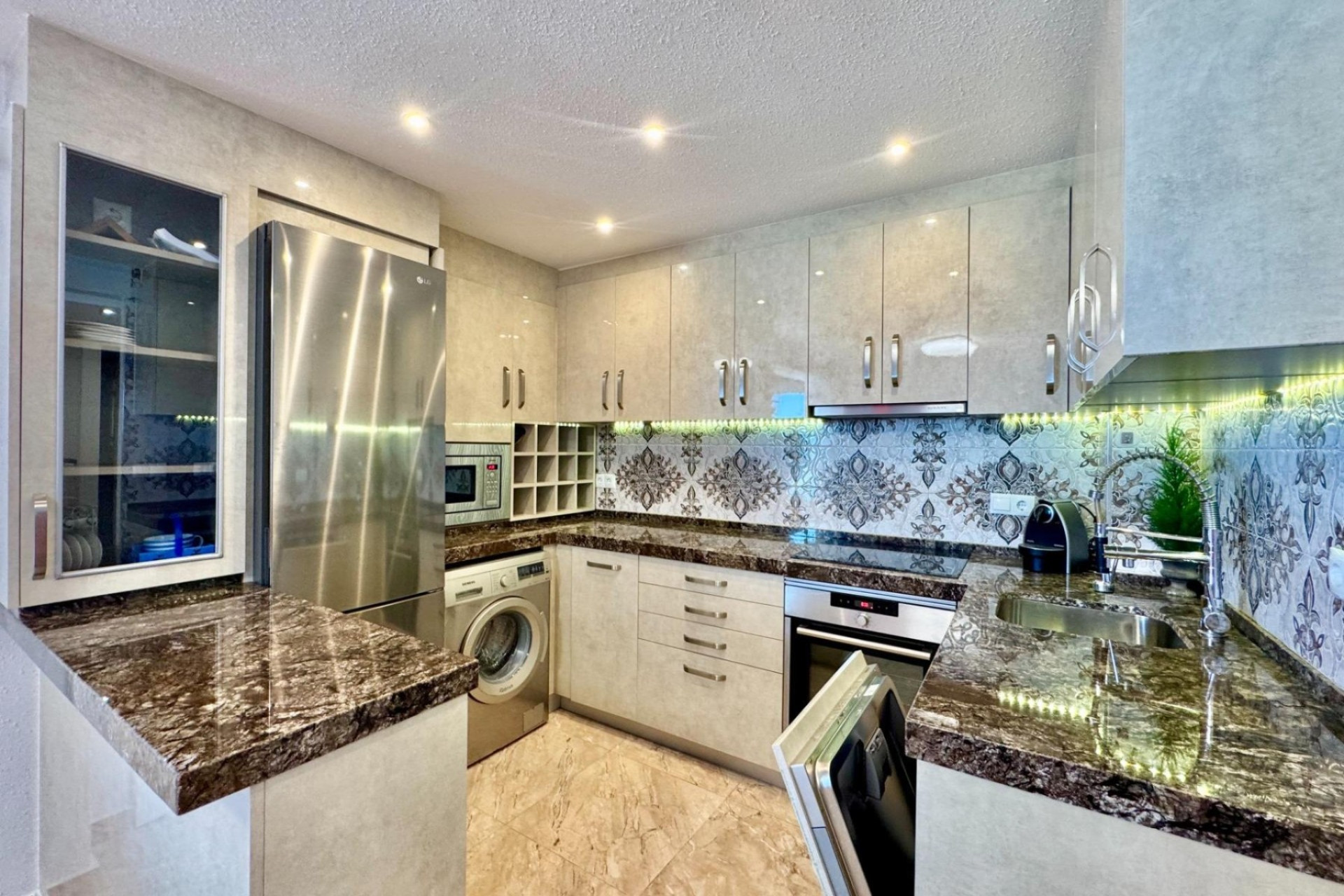 Reventa - 1. Apartamento / piso - Torrevieja - La Mata